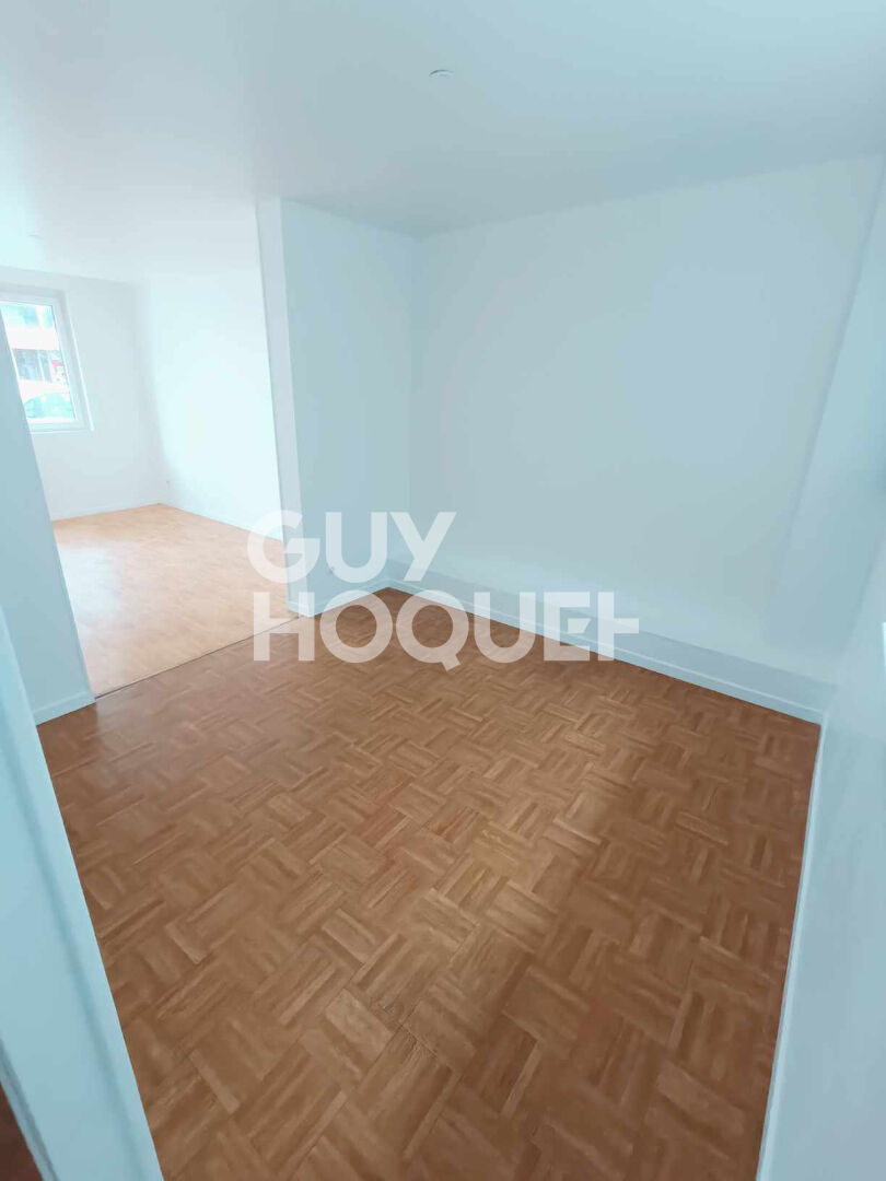 LOCATION : appartement de 2 pièces (50 m²) à CALAIS