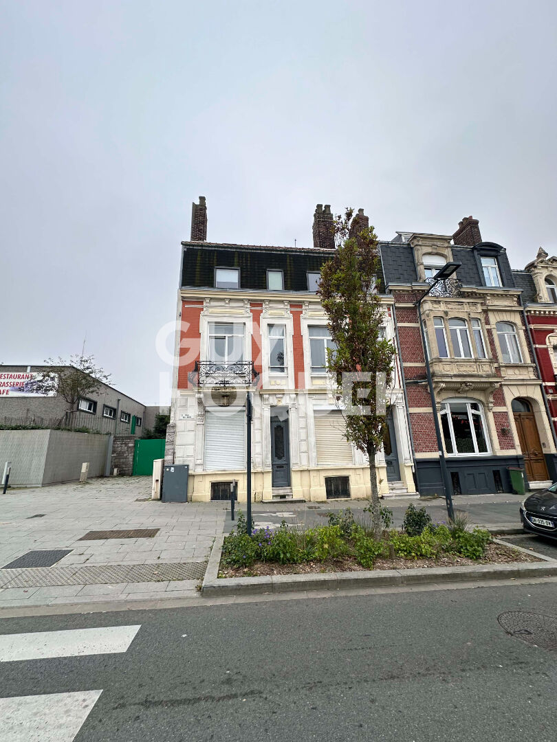 Immeuble Calais 7 pièce(s) 280 m2