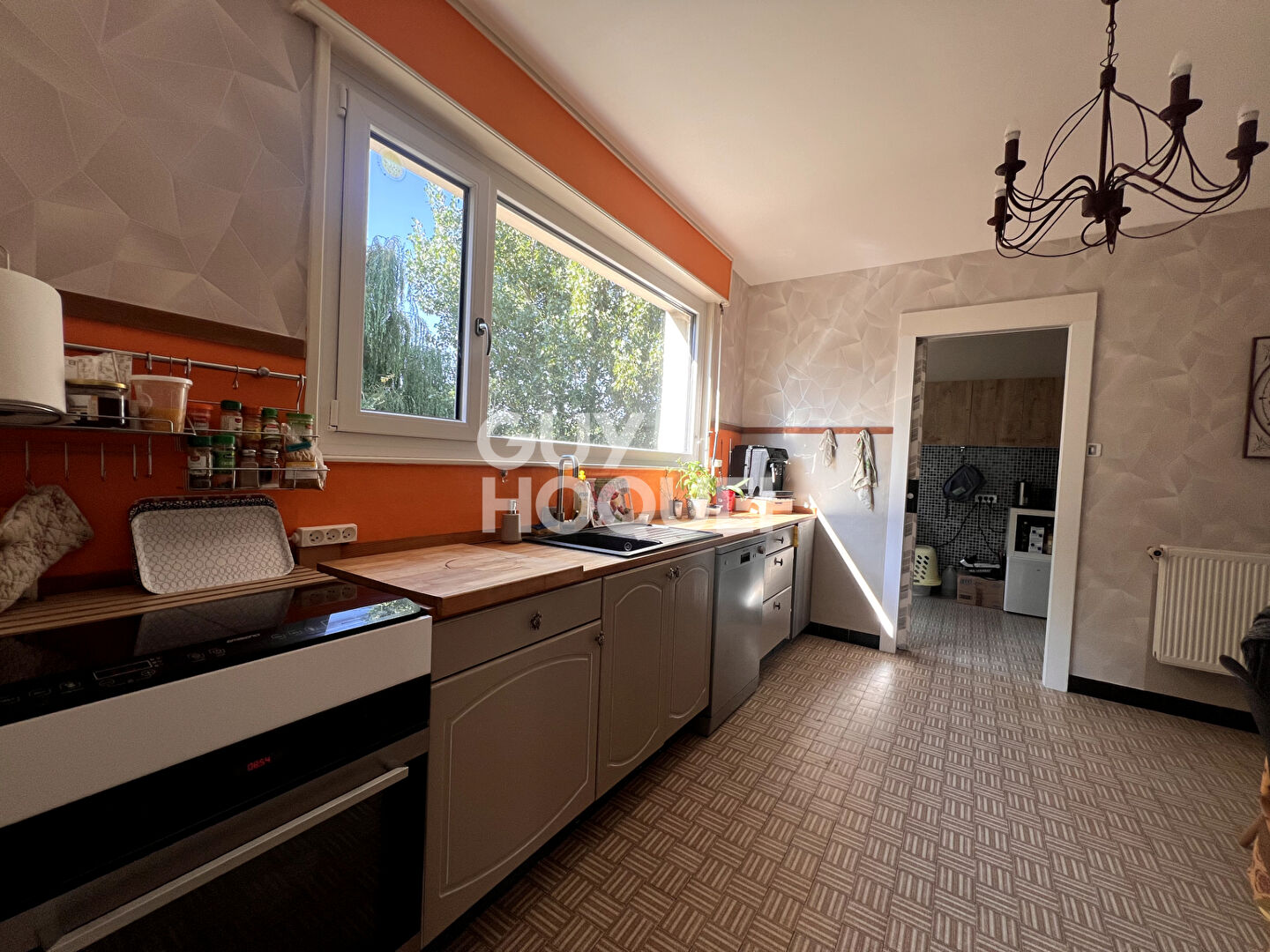 PAVILLON SEMI PLAIN PIED SUR SOUS SOL