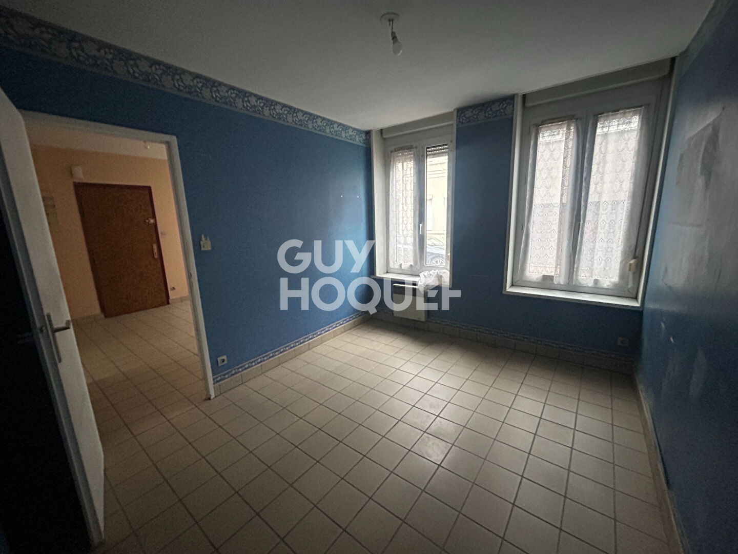 A VENDRE à CALAIS - Appartement en RDC  environ 33 M² - 1 chambre.