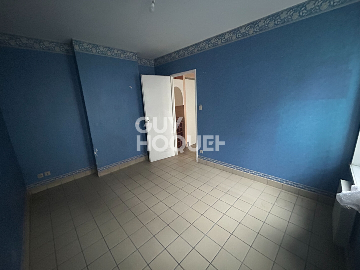 A VENDRE à CALAIS - Appartement en RDC  environ 33 M² - 1 chambre.