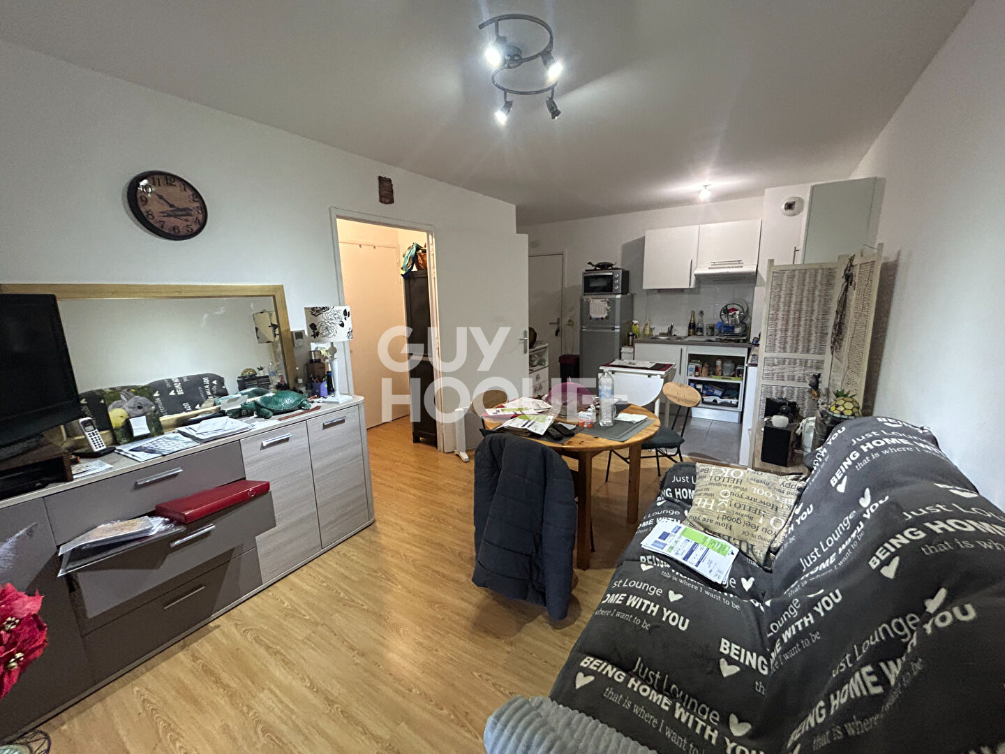 A VENDRE Appartement T2 - 43.50 M² - 1 chambre - Balcon - Place de parking couverte privative-