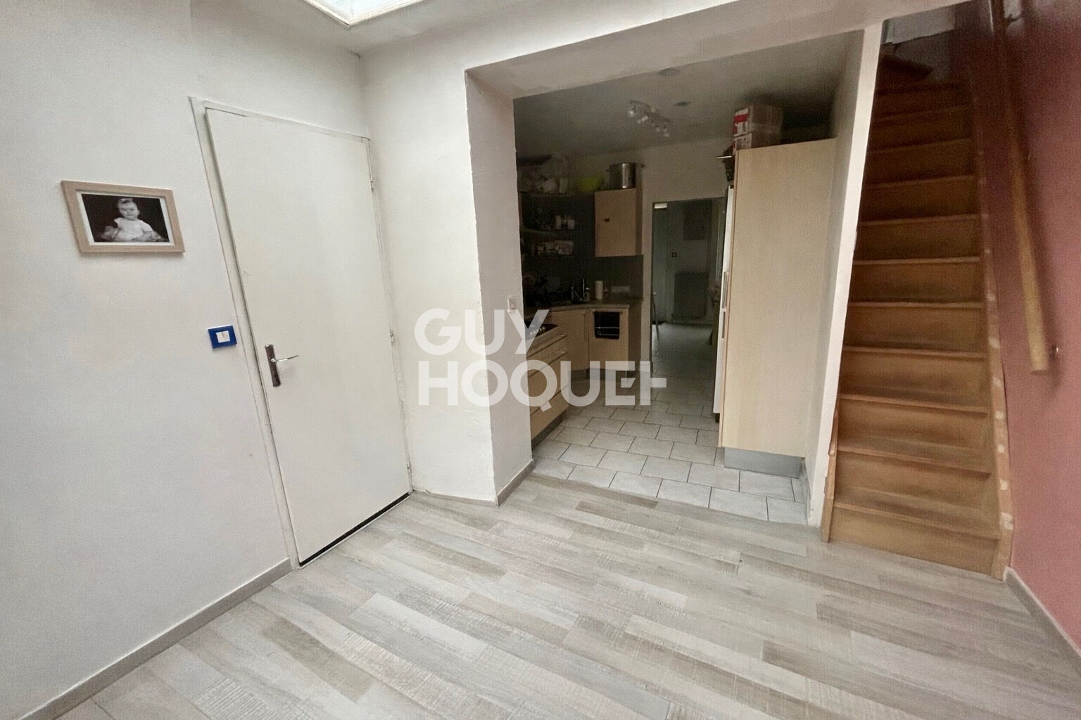 A VENDRE à CALAIS - Maison semi-mitoyenne - 2 chambres - Cour.