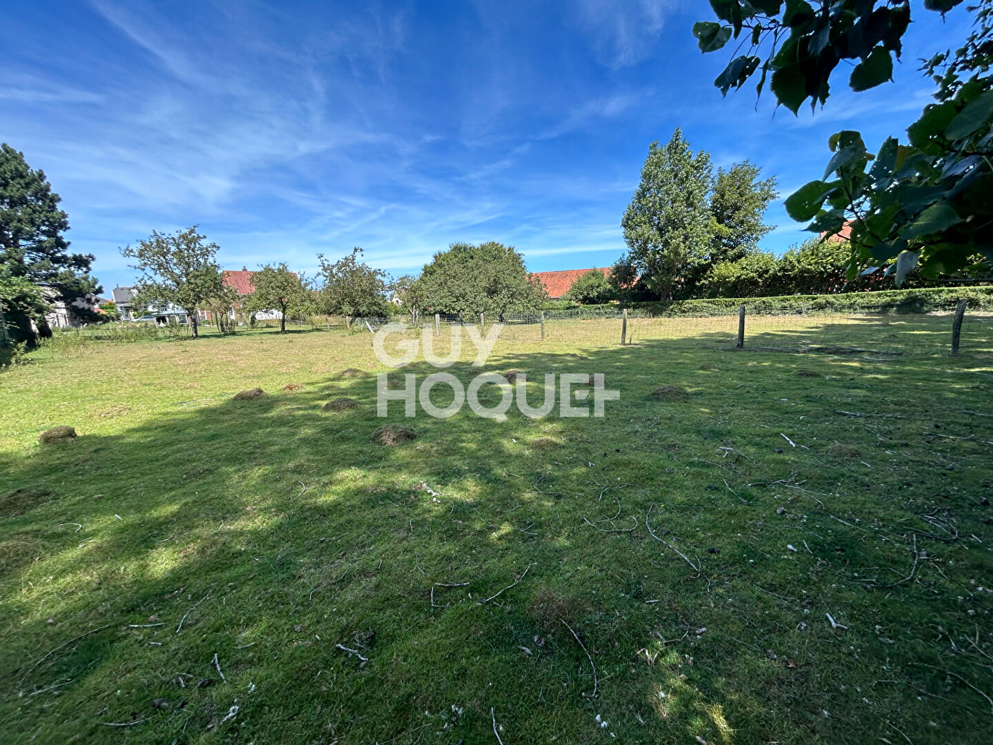 FRETHUN - Terrain constructible de 1 816 M². · 165 000 €