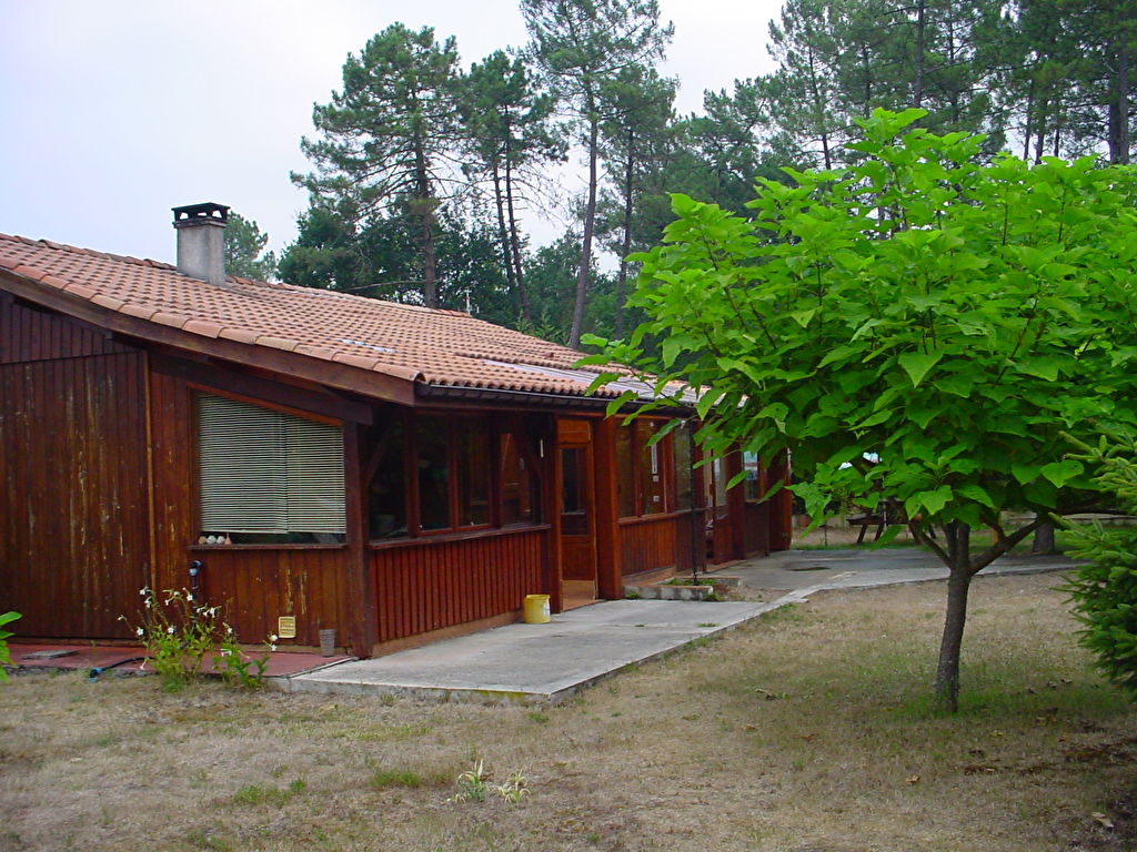 Dans un écrin de verdure