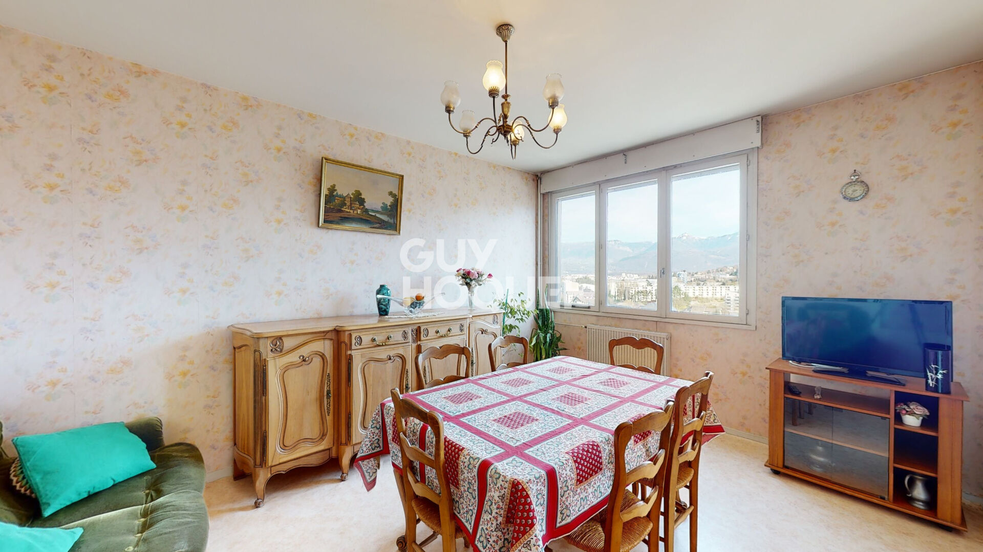 Cognin: T4 de 93m² avec cave