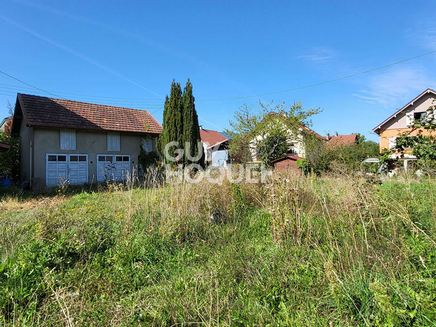 Cognin centre ville - terrain viabilisé de 536 m2 avec garage