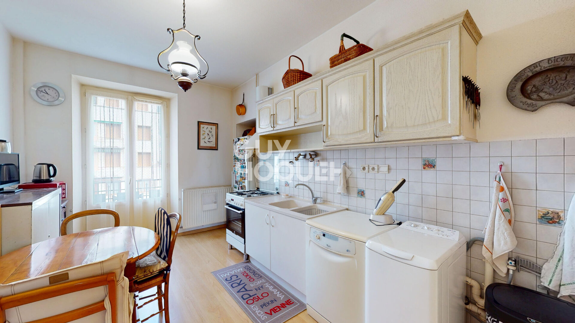 Appartement  5 pièce(s) 133.61M² avec place de parking;