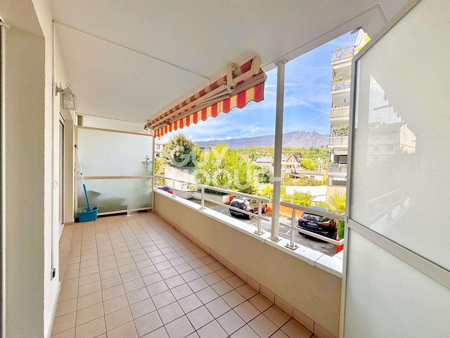 Appartement T3 Traversant EST/OUEST, Balcons + garage Aix Les Bains