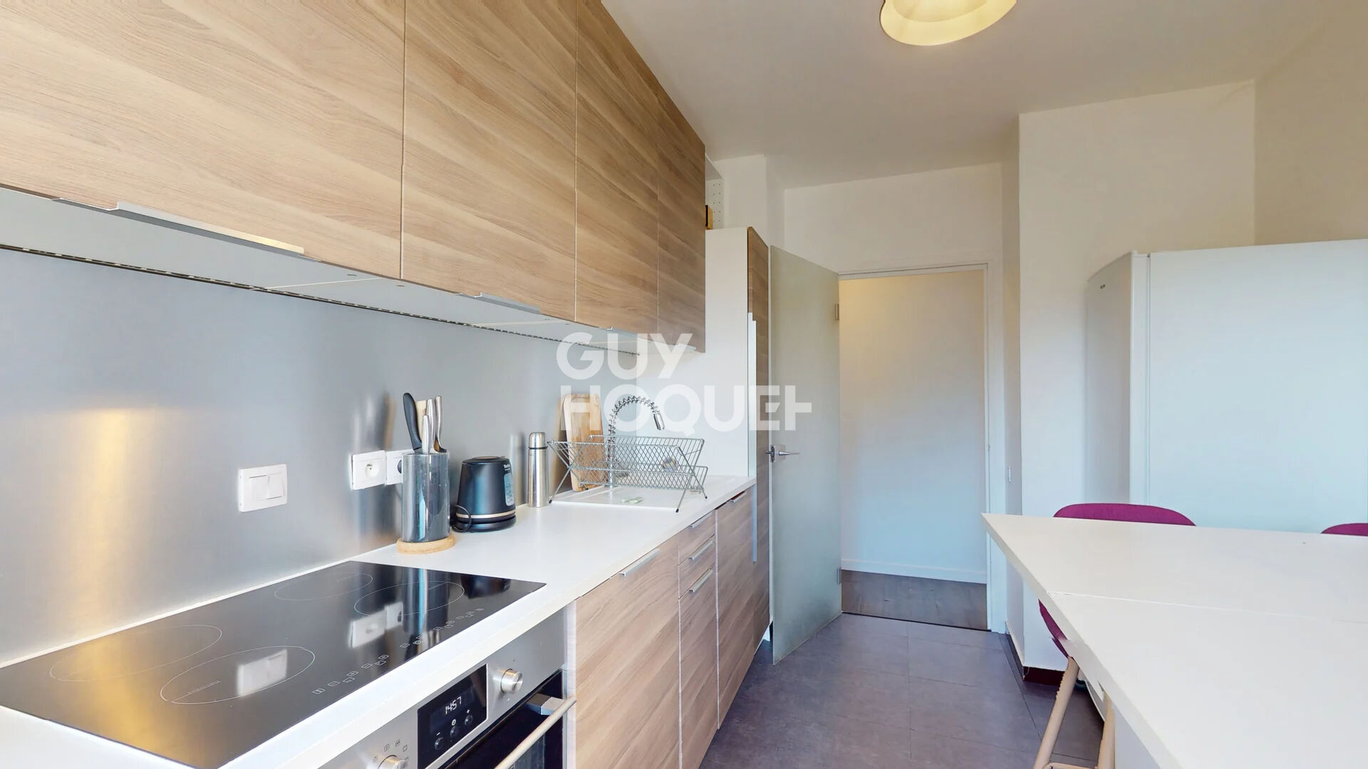 À vendre ? T2 de 53 m² avec balcon, résidence avec piscine et tennis