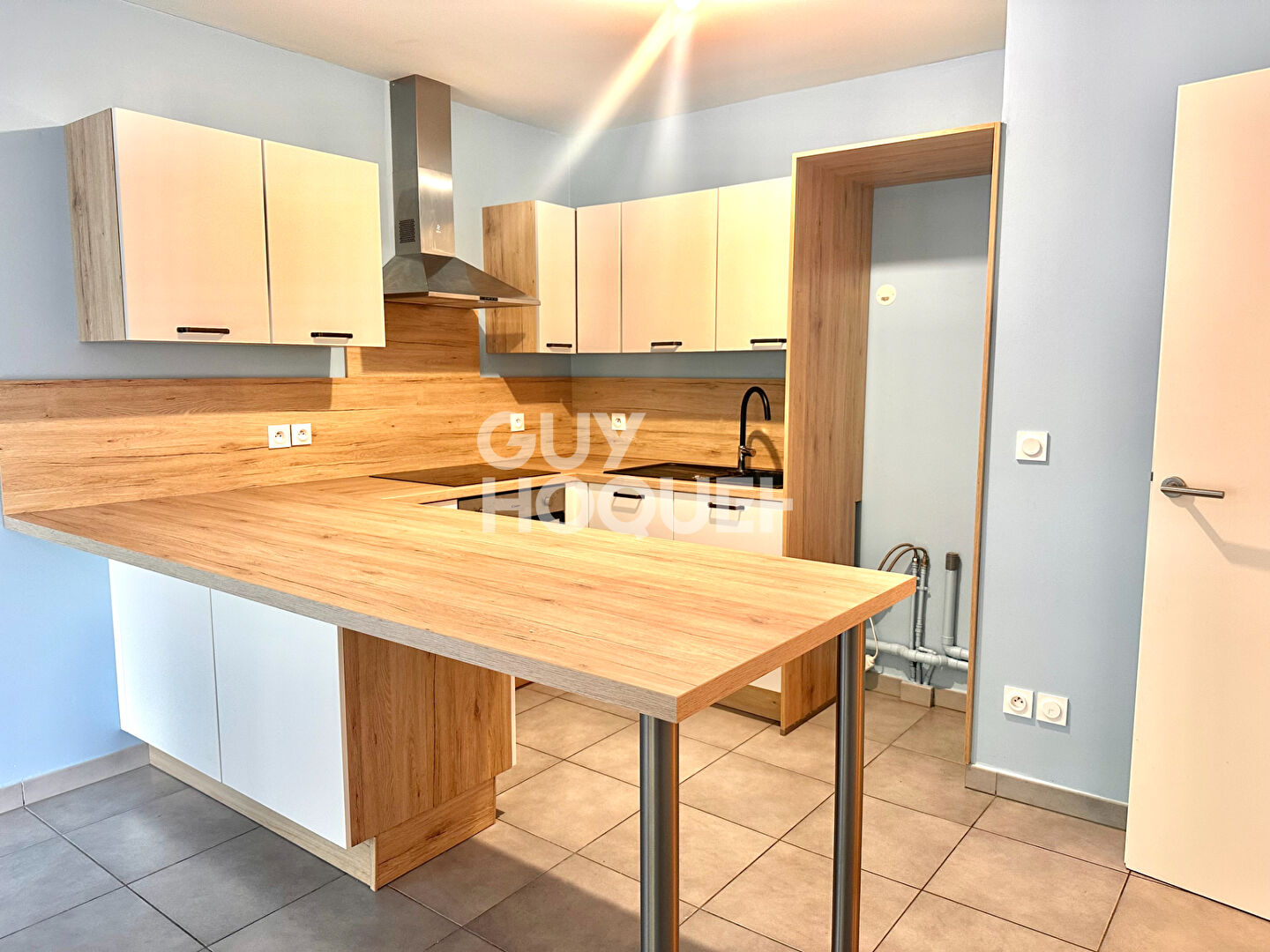 Appartement T3 Bord du lac terrasse et garage, chauffage et eau chaude inclus