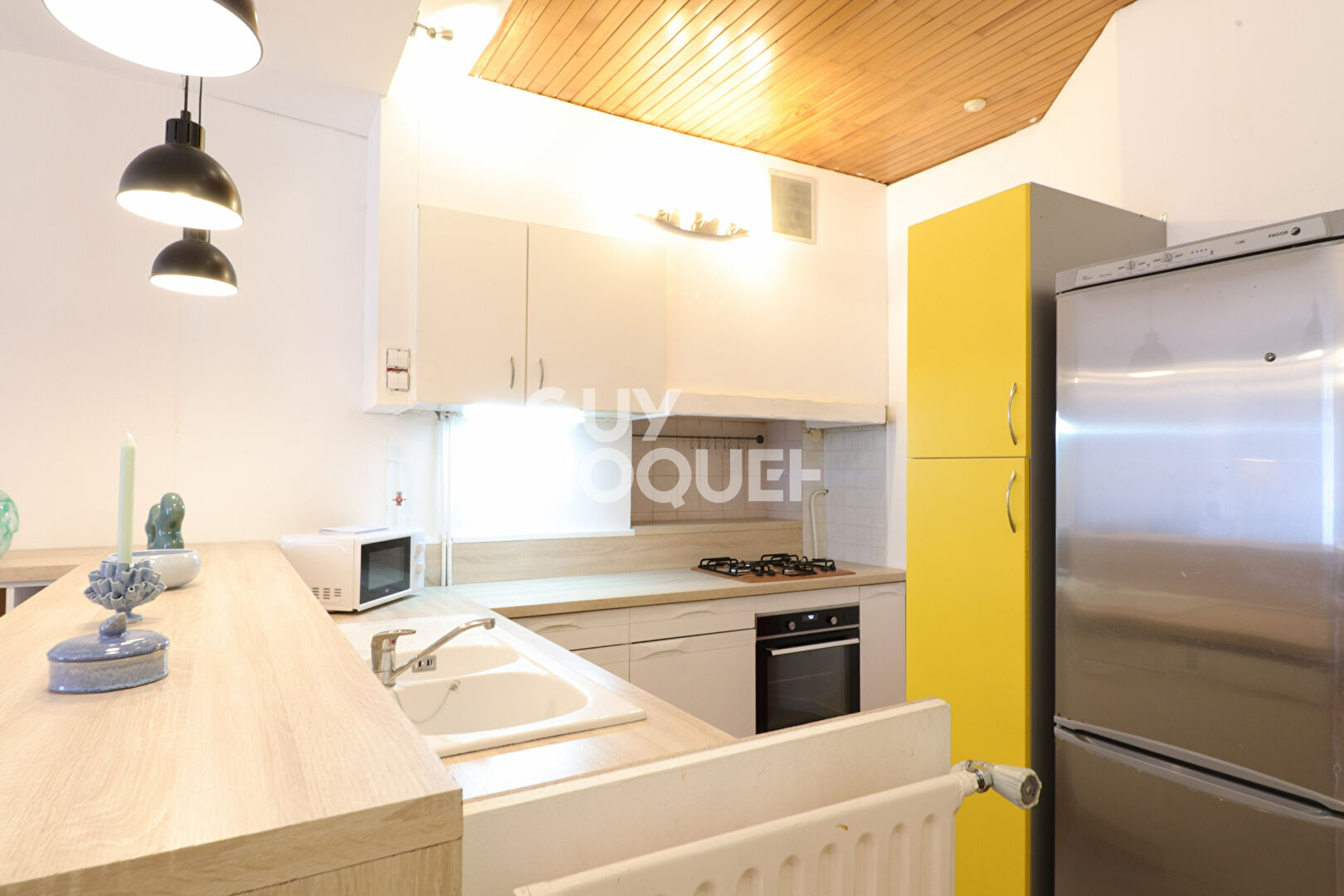 Rue de Boigne : T3 meublé