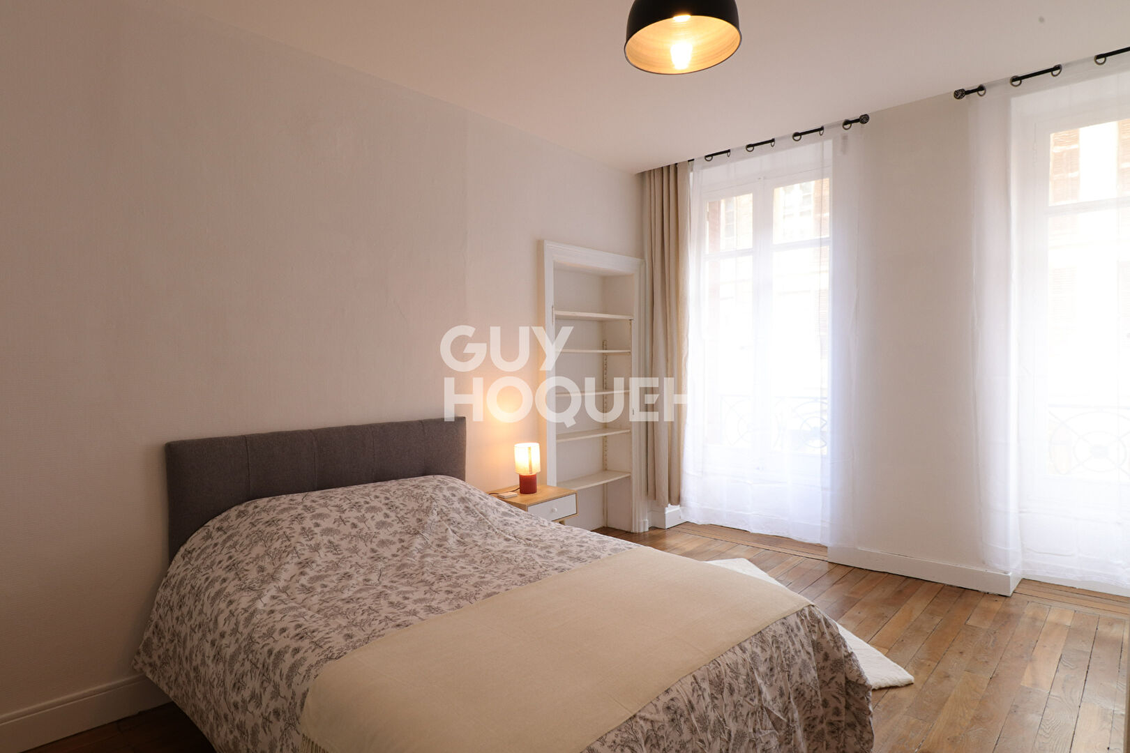 Rue de Boigne : T3 meublé