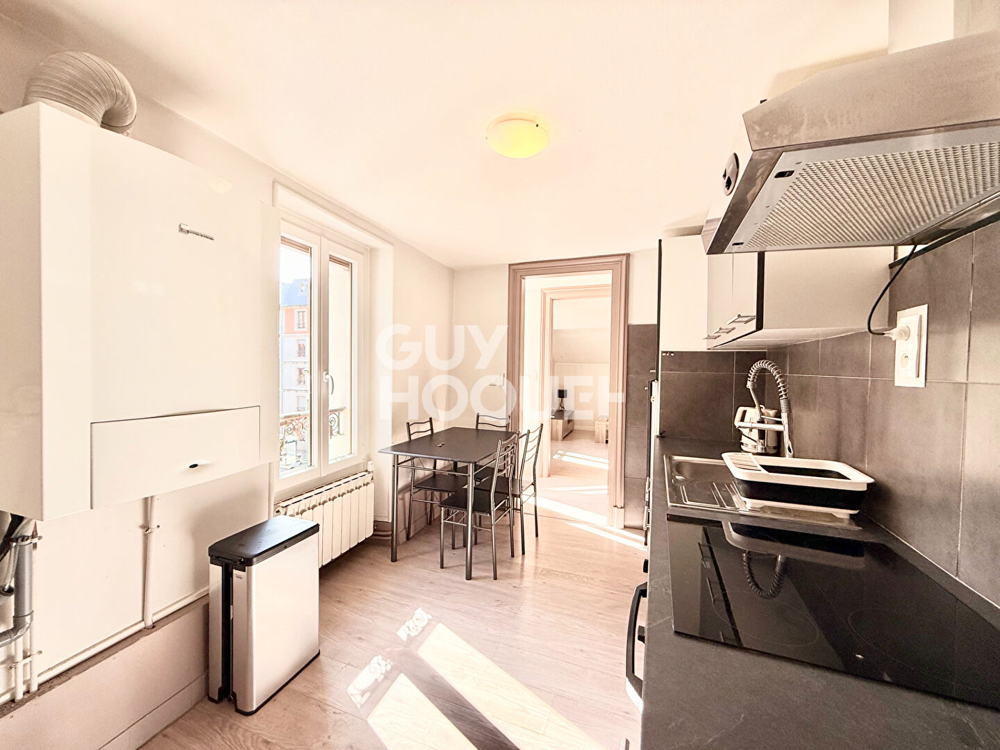 T2 meublé 38.78m² AIX LES BAINS balcon cave