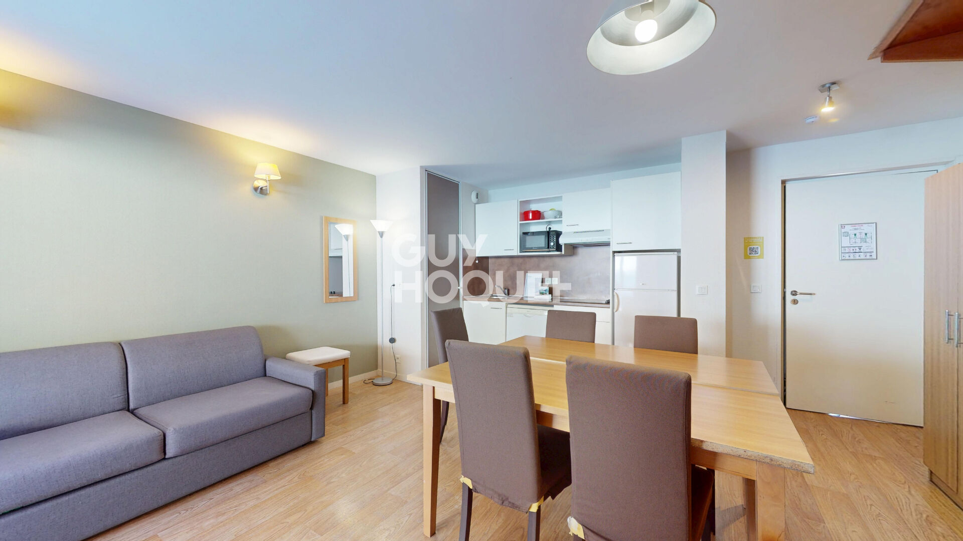 Appartement  2 pièce(s) avec PARKING COUVERT PRIVATIF