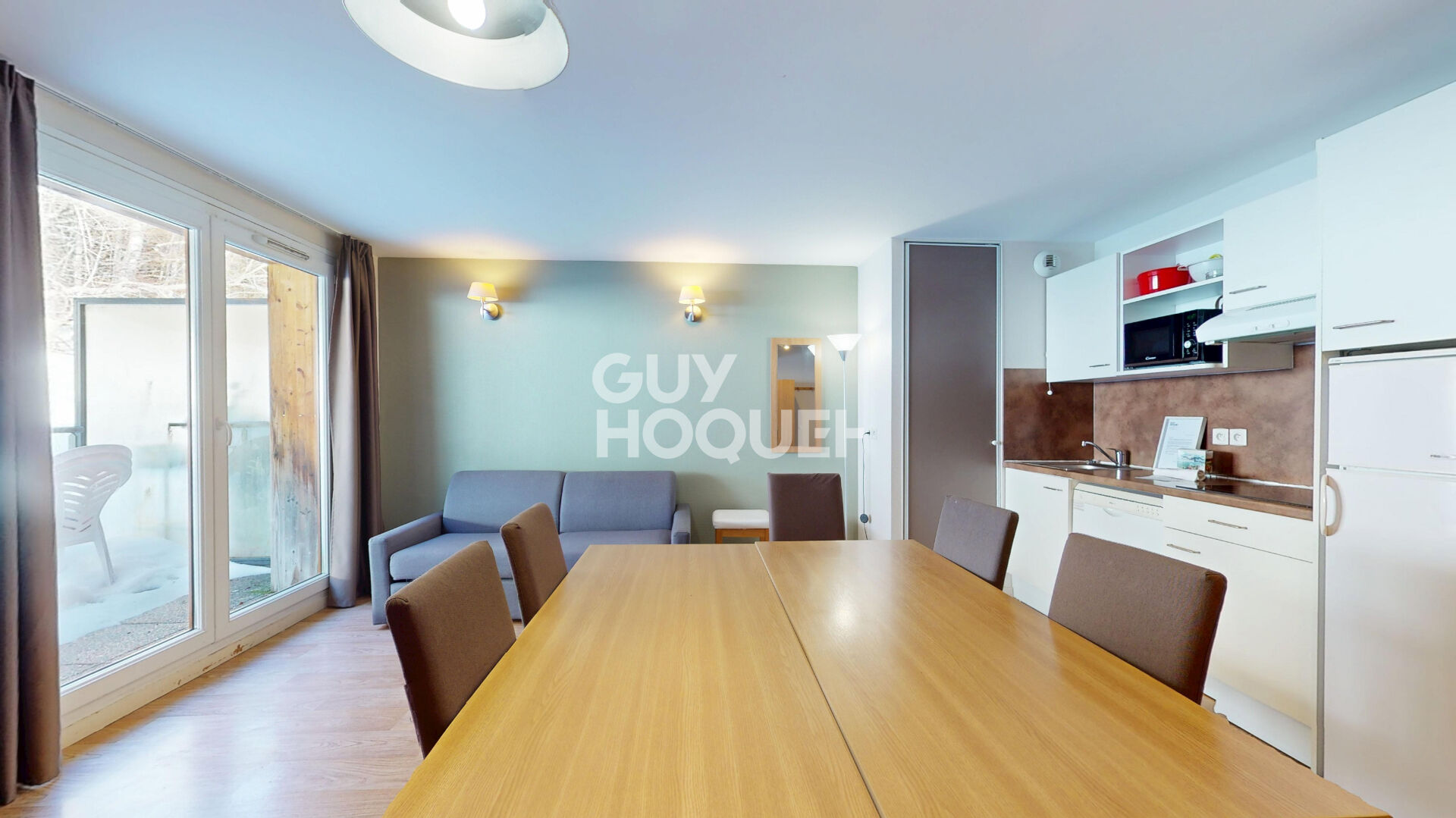 Appartement  2 pièce(s) avec PARKING COUVERT PRIVATIF