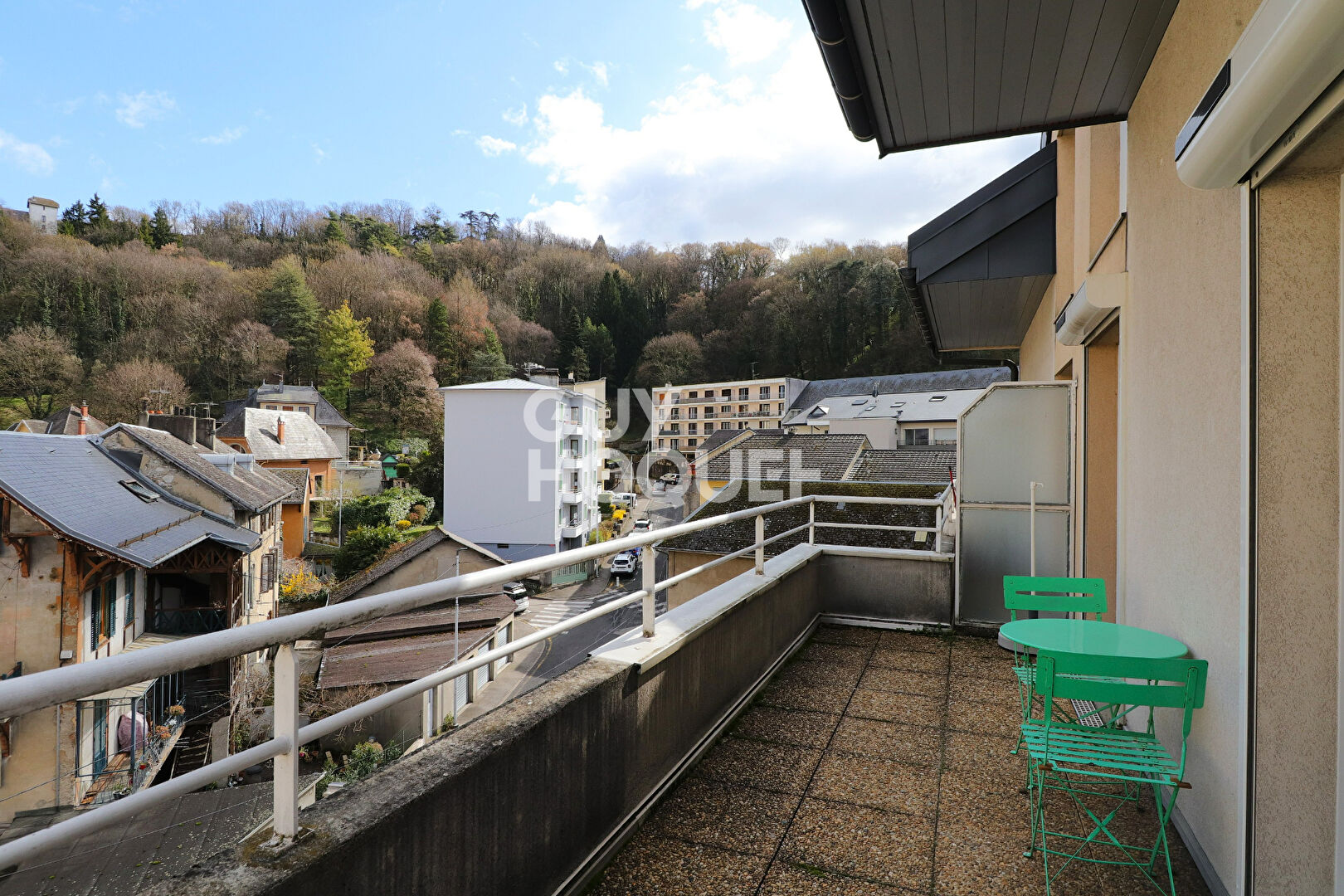 Secteur Curial : Studio avec balcon