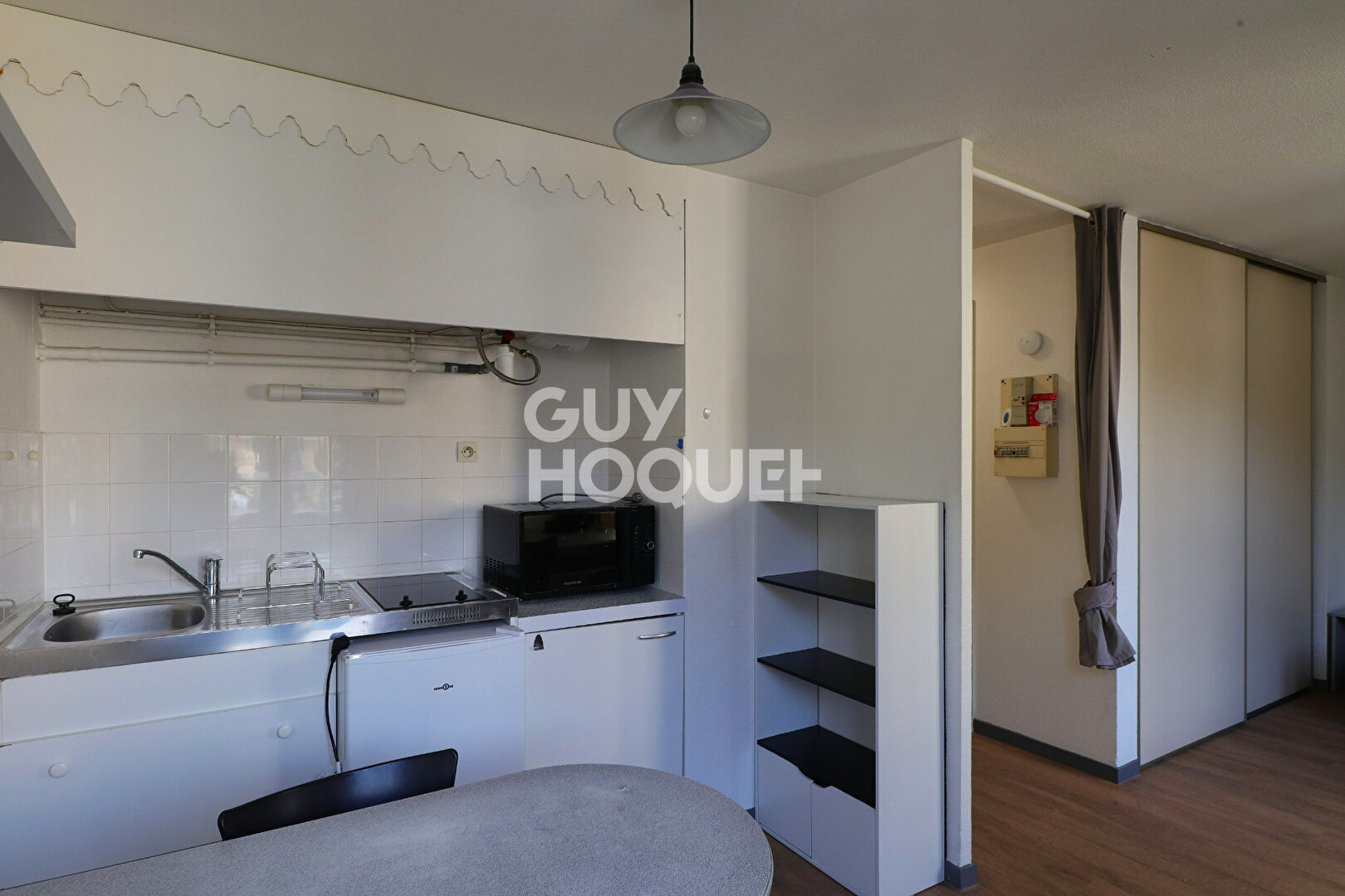 Secteur Curial : Studio avec balcon