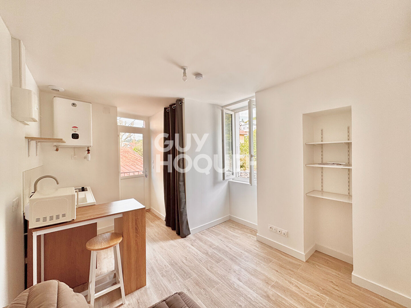 STUDIO RENOVE CENTRE VILLE 12.76M²