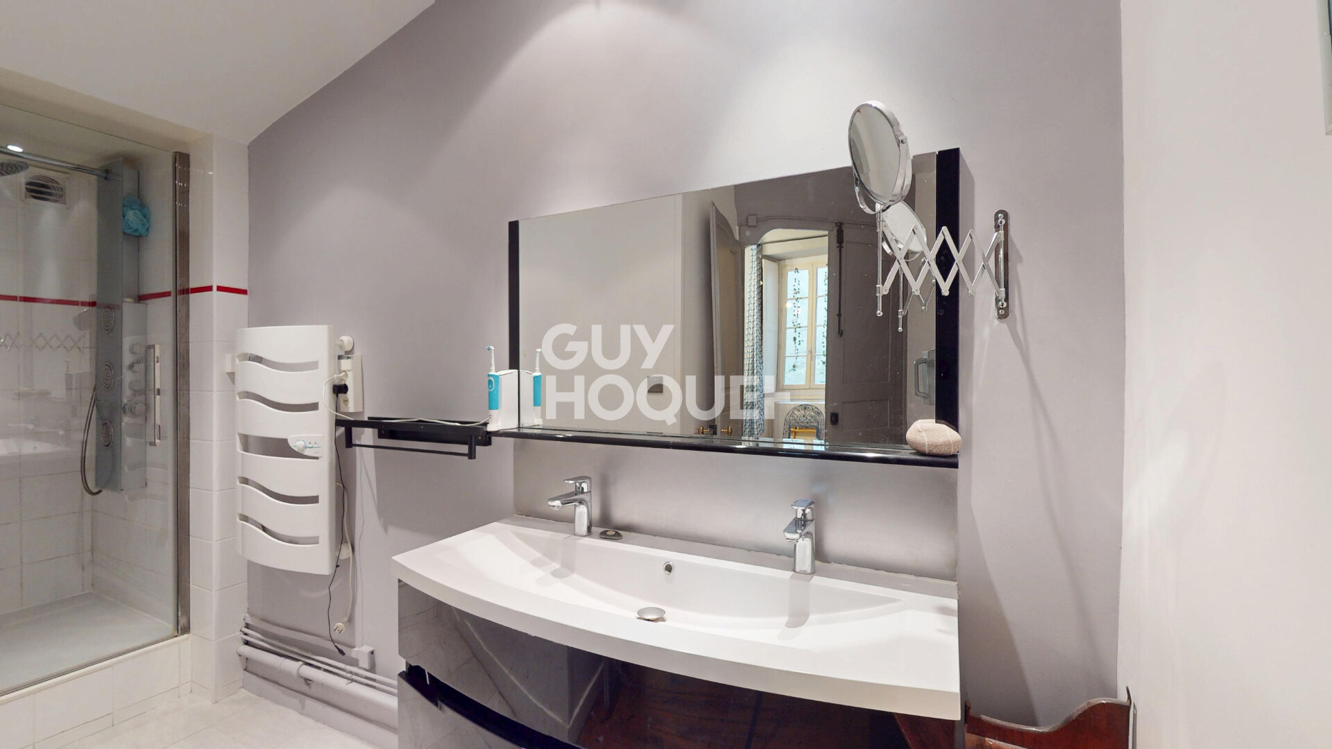 Appartement Chambery 4 pièce(s) 140.43 m2