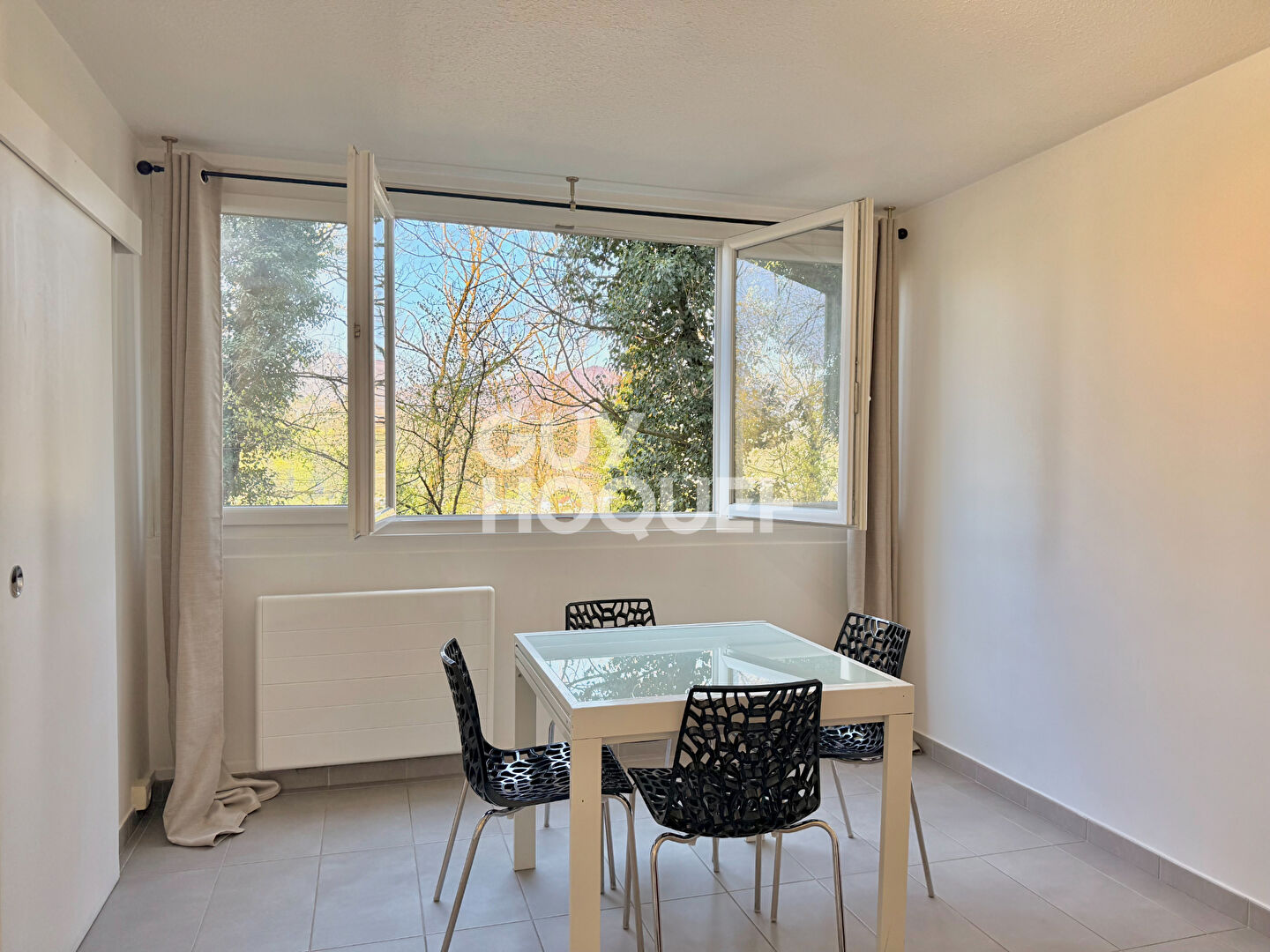 Appartement Aix Les Bains 2 pièces + 1 pièce annexe 62.61 m2