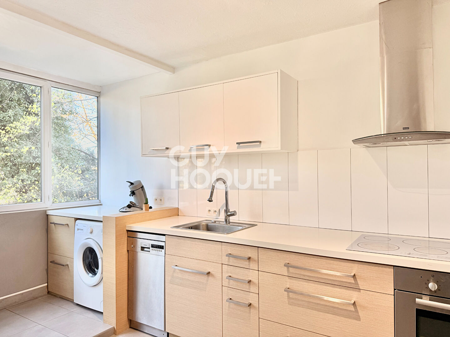 Appartement Aix Les Bains 2 pièces + 1 pièce annexe 62.61 m2