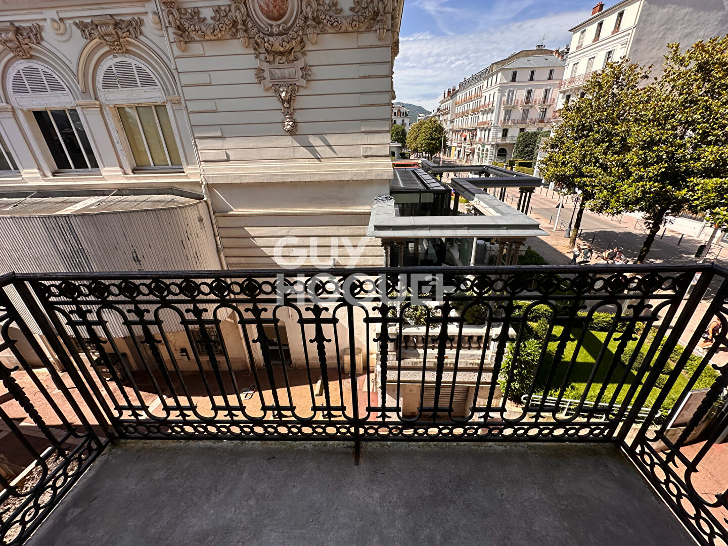 Studio Grand Hôtel meublé 35.88m², balcon, eau chaude