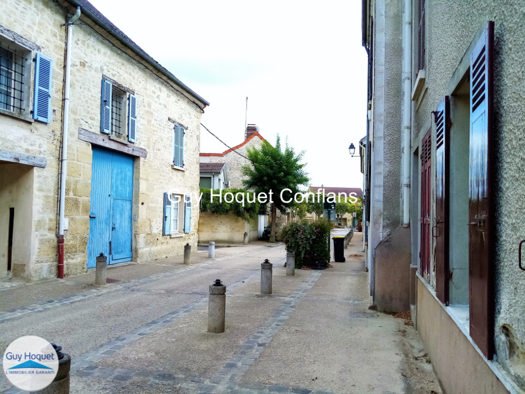 Studio 23,06 m² NEUVILLE SUR OISE en RDC