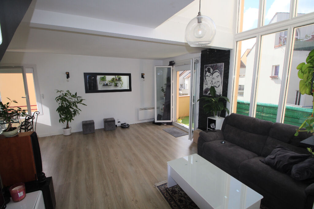 8 ' gare  Ligne J Duplex 3 pièce(s) 69 m2