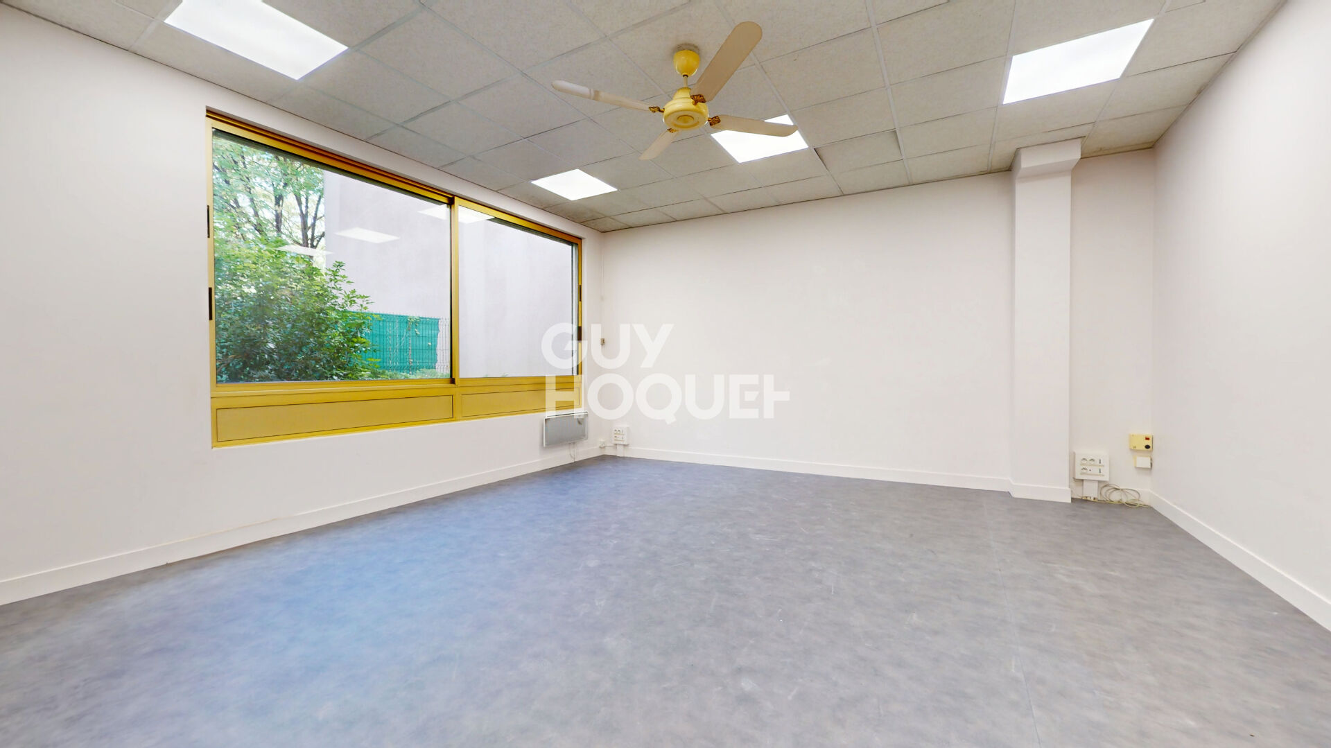 Local commercial Ermont 132 m2