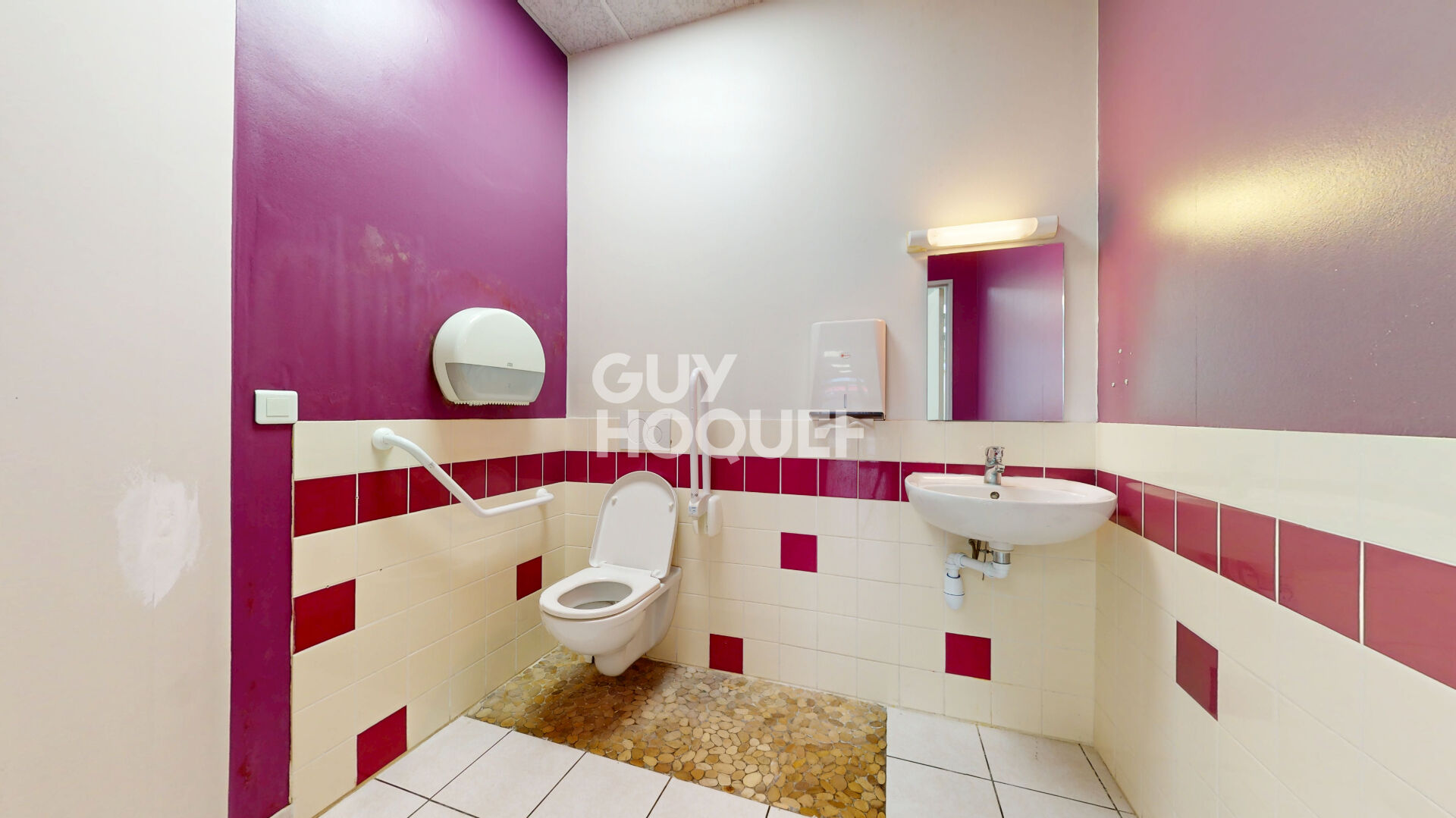 Local commercial Ermont 132 m2