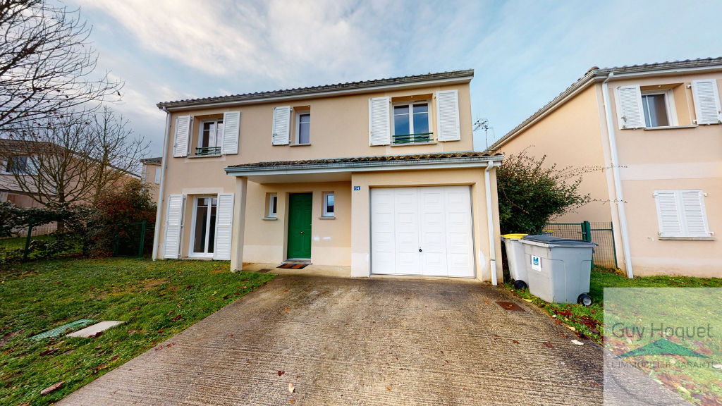 Maison de type 5 de 115m² habitables avec jardin et garage