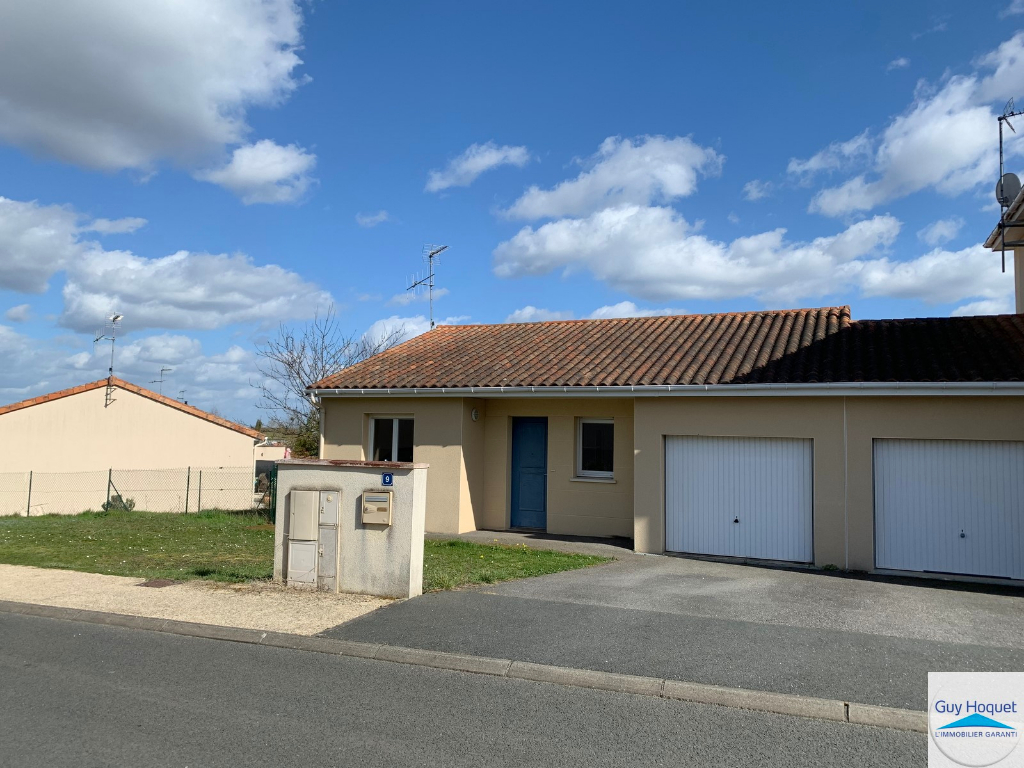Maison à louer à SAINT GEORGES LES BAILLARGEAUX (86130).