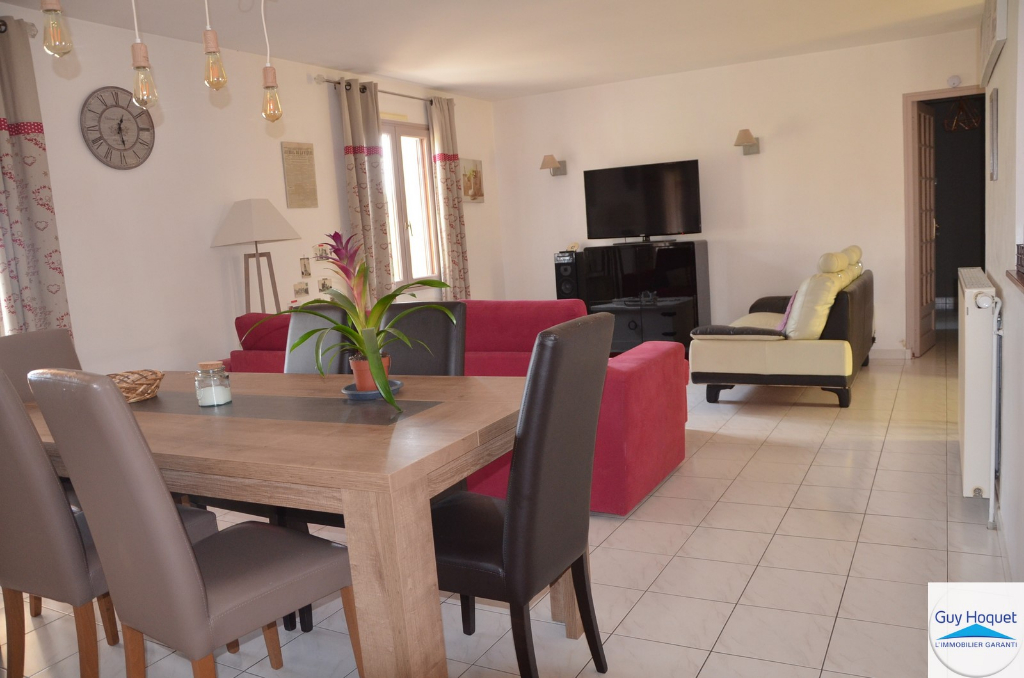 À vendre, maison d'une surface habitable de 113 m², 5 pièces à AVANTON (86170).