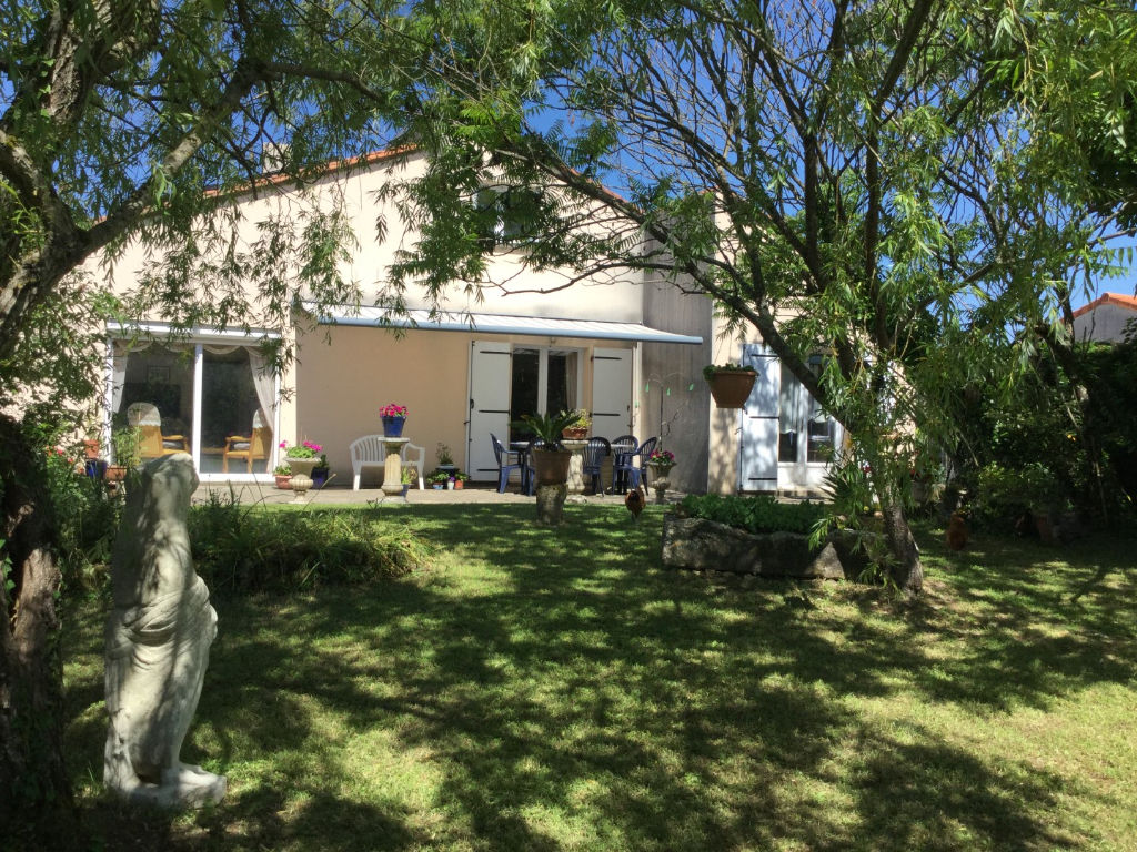 VIAGER OCCUPE  sur FEMME de 71 ANS