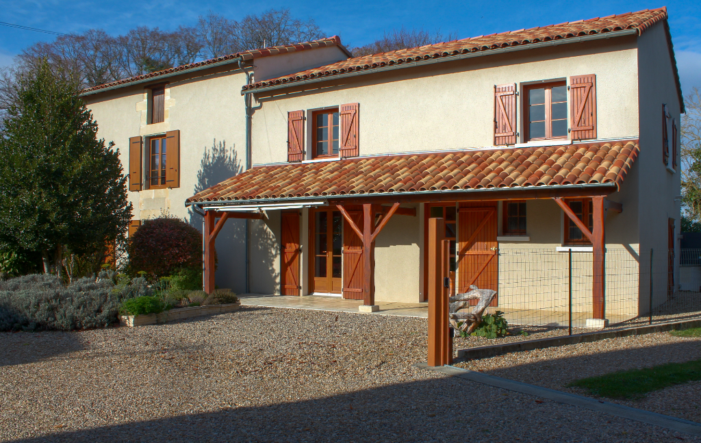 Maison de caractère 5 pièce(s) 187.49 m2