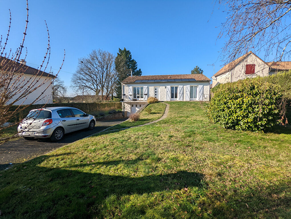 Maison Nouaillé-maupertuis 5 pièce(s)