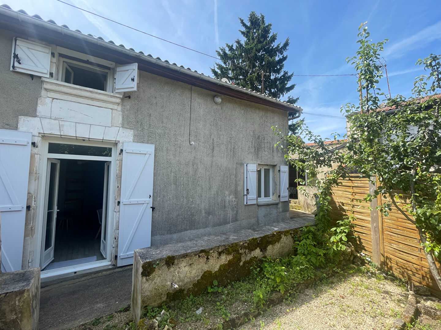 Maison Poitiers avec Studio Indépendant