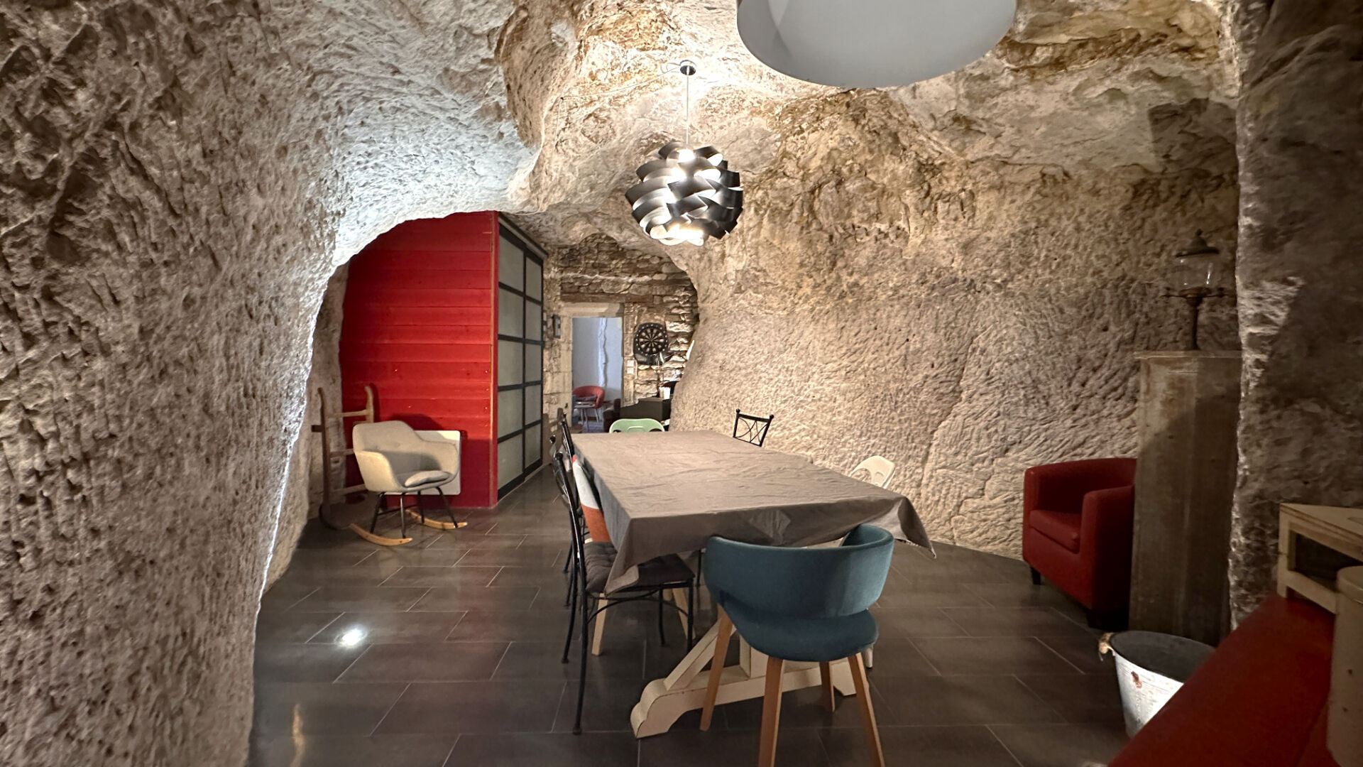 Propriété atypique et exceptionnelle 294 m2