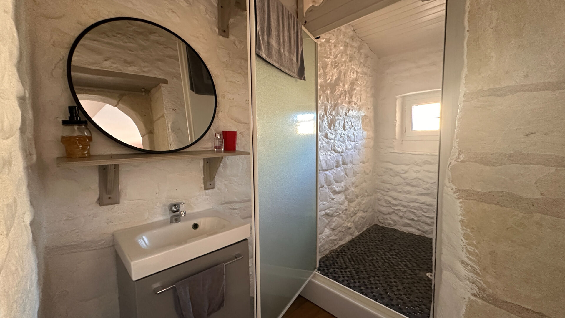 Propriété atypique et exceptionnelle 294 m2