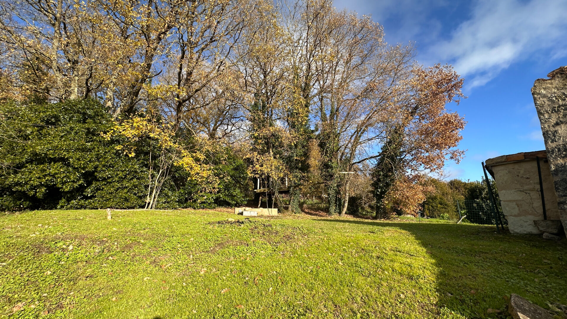 Propriété atypique et exceptionnelle 294 m2