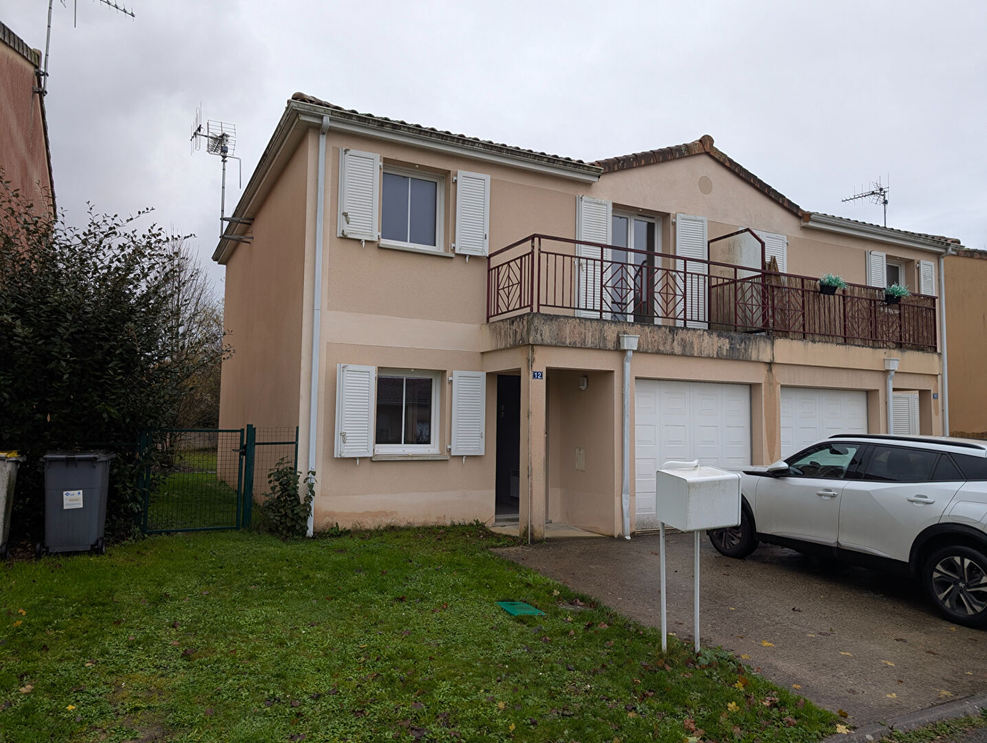 Maison Fontaine Le Comte 4 pièce(s)