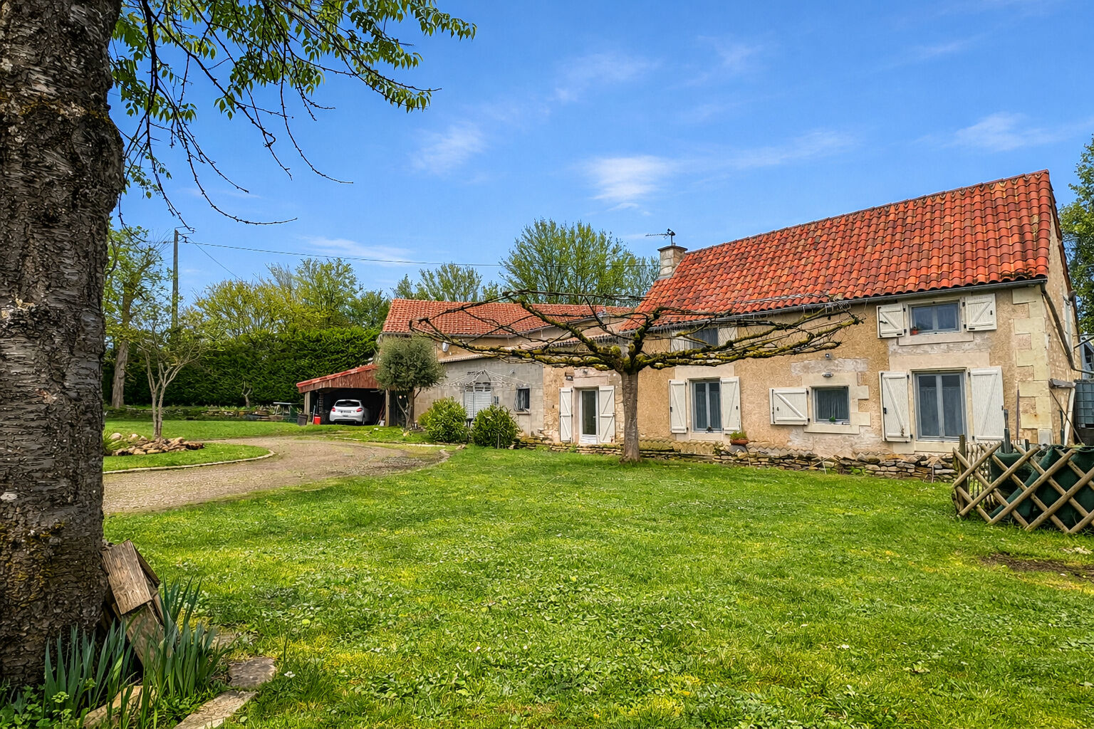 A Dissay : Maison sans travaux proche bourg