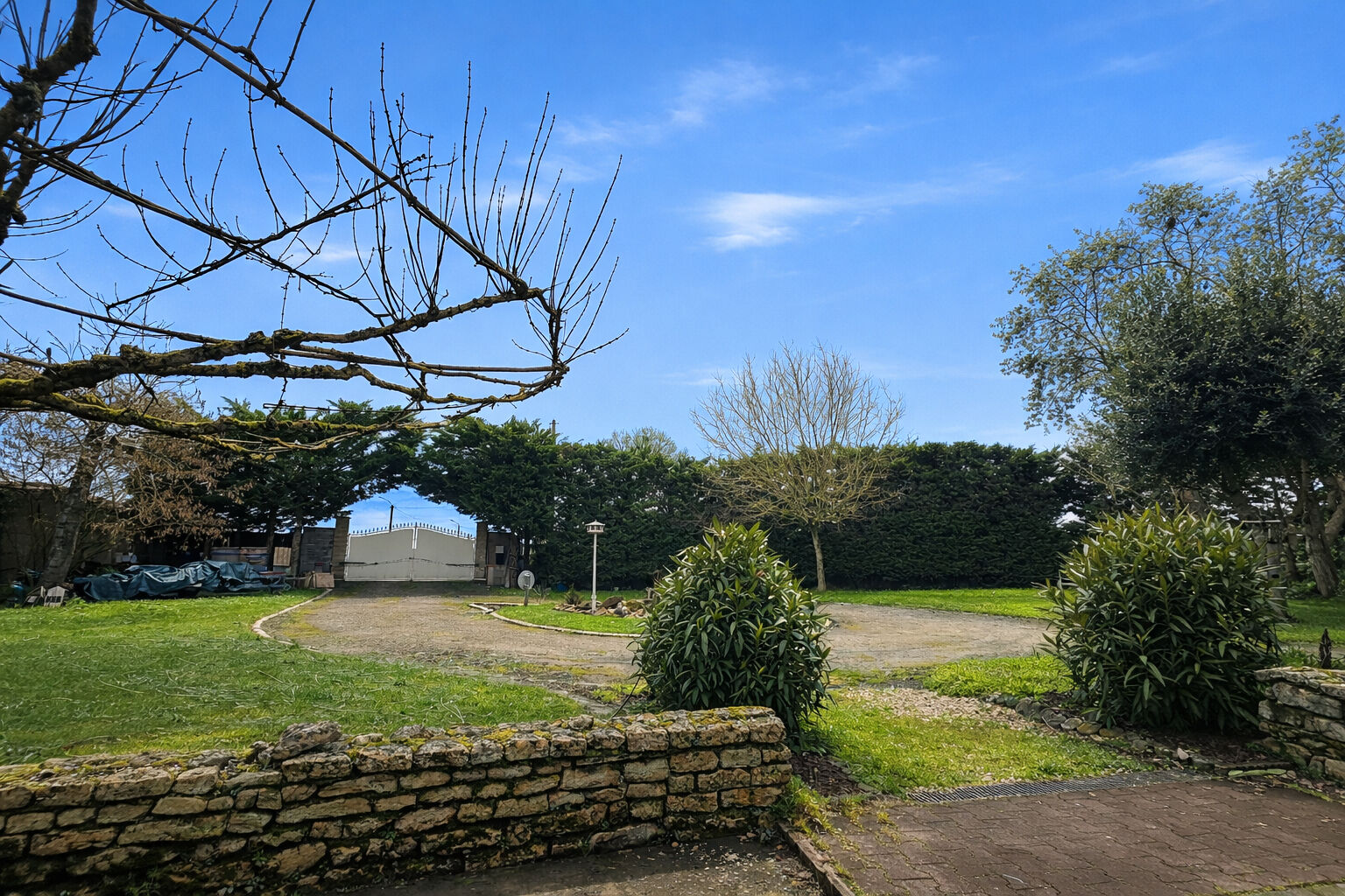 A Dissay : Maison sans travaux proche bourg