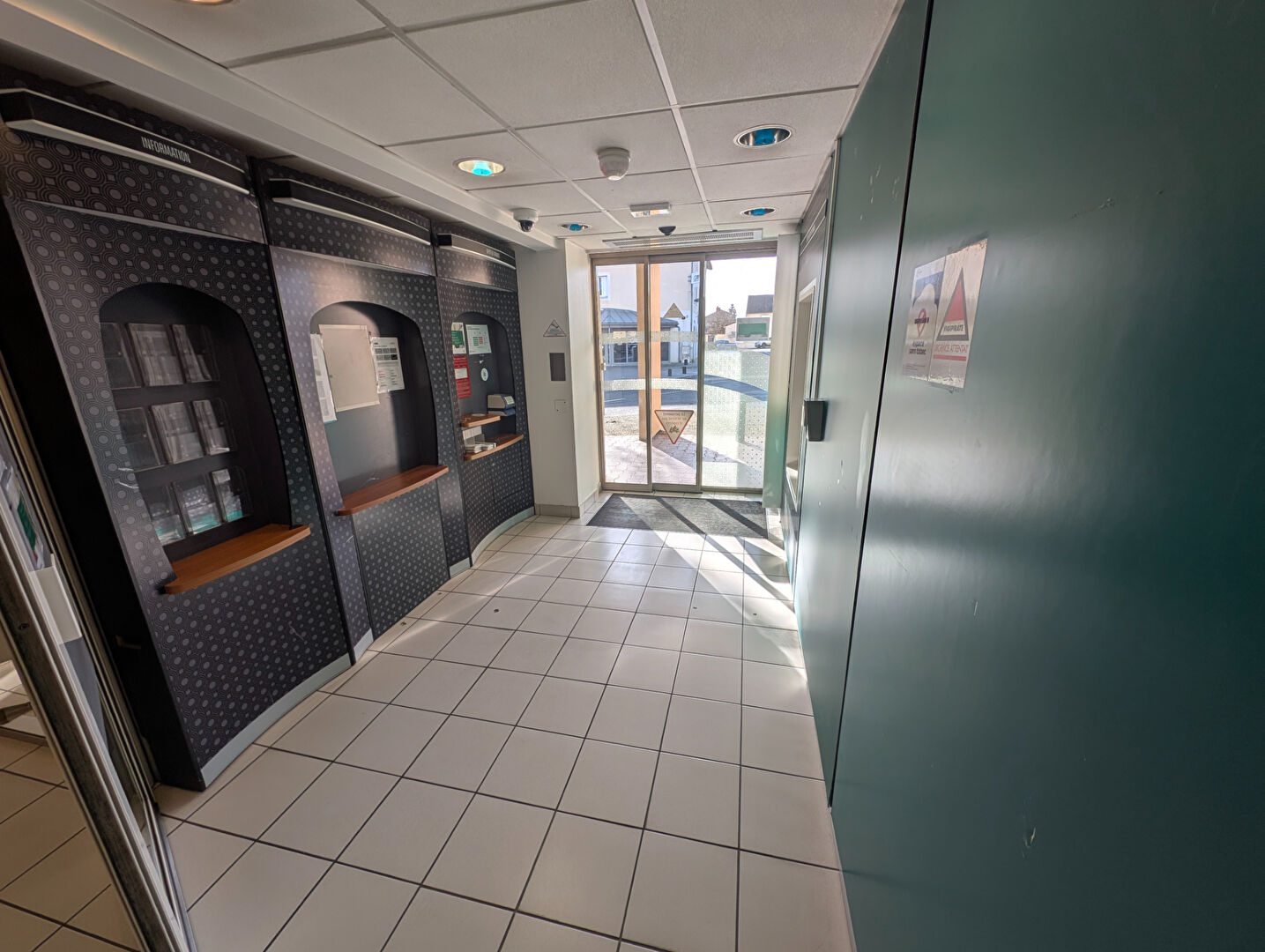 Local commercial  115 m2