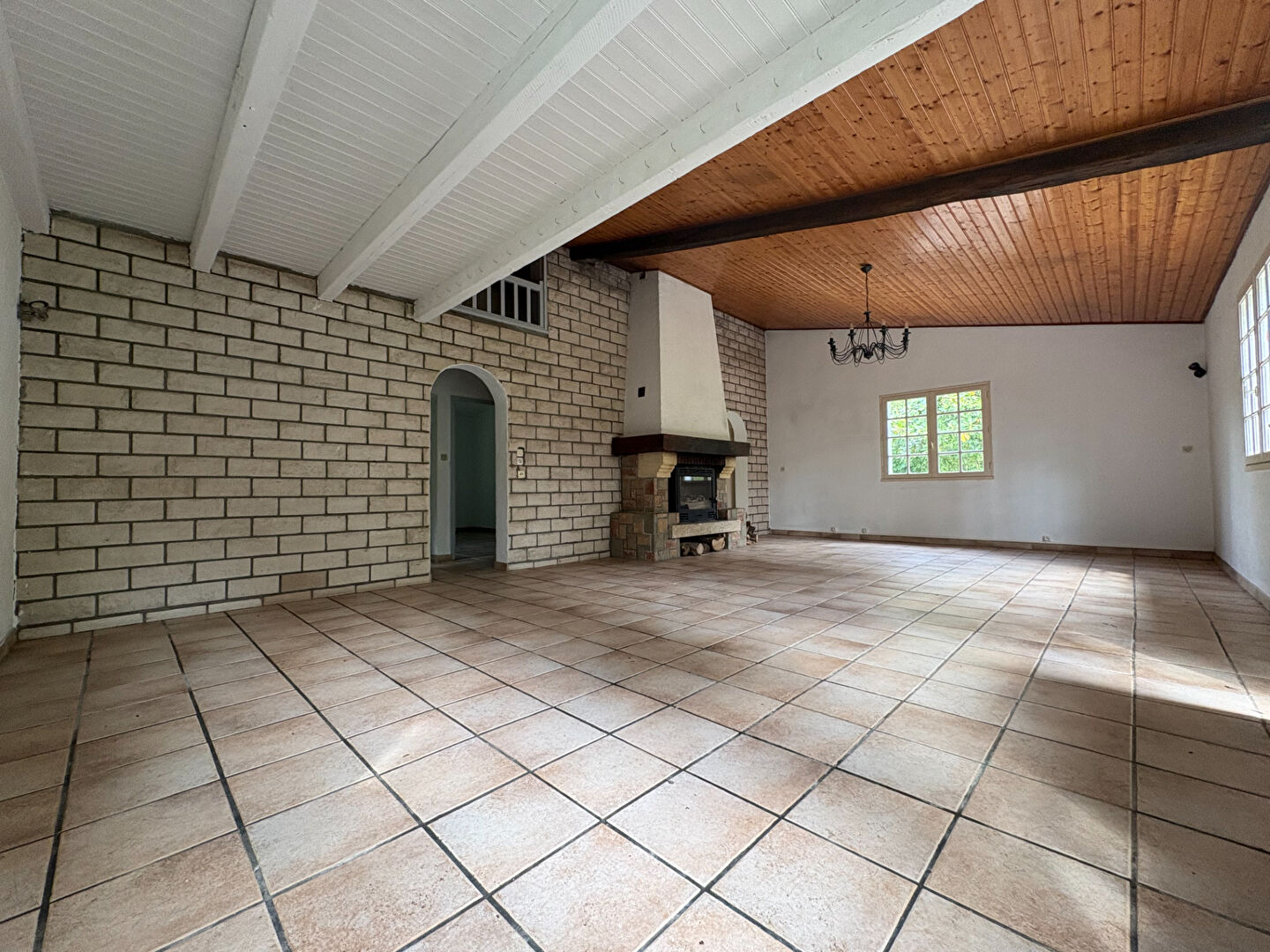 Maison 3 pièces avec étang et accès direct à l'Auxance