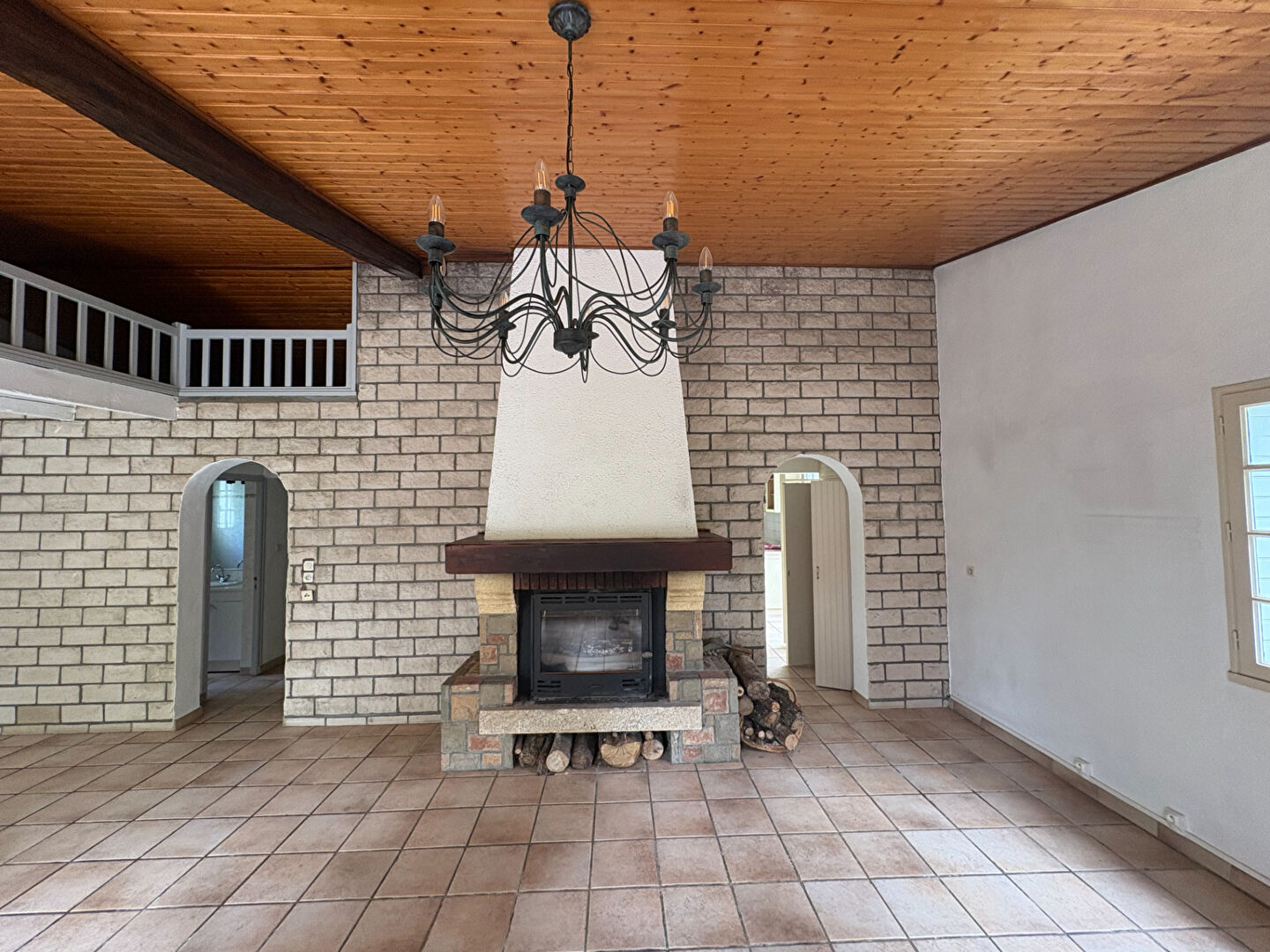 Maison 3 pièces avec étang et accès direct à l'Auxance