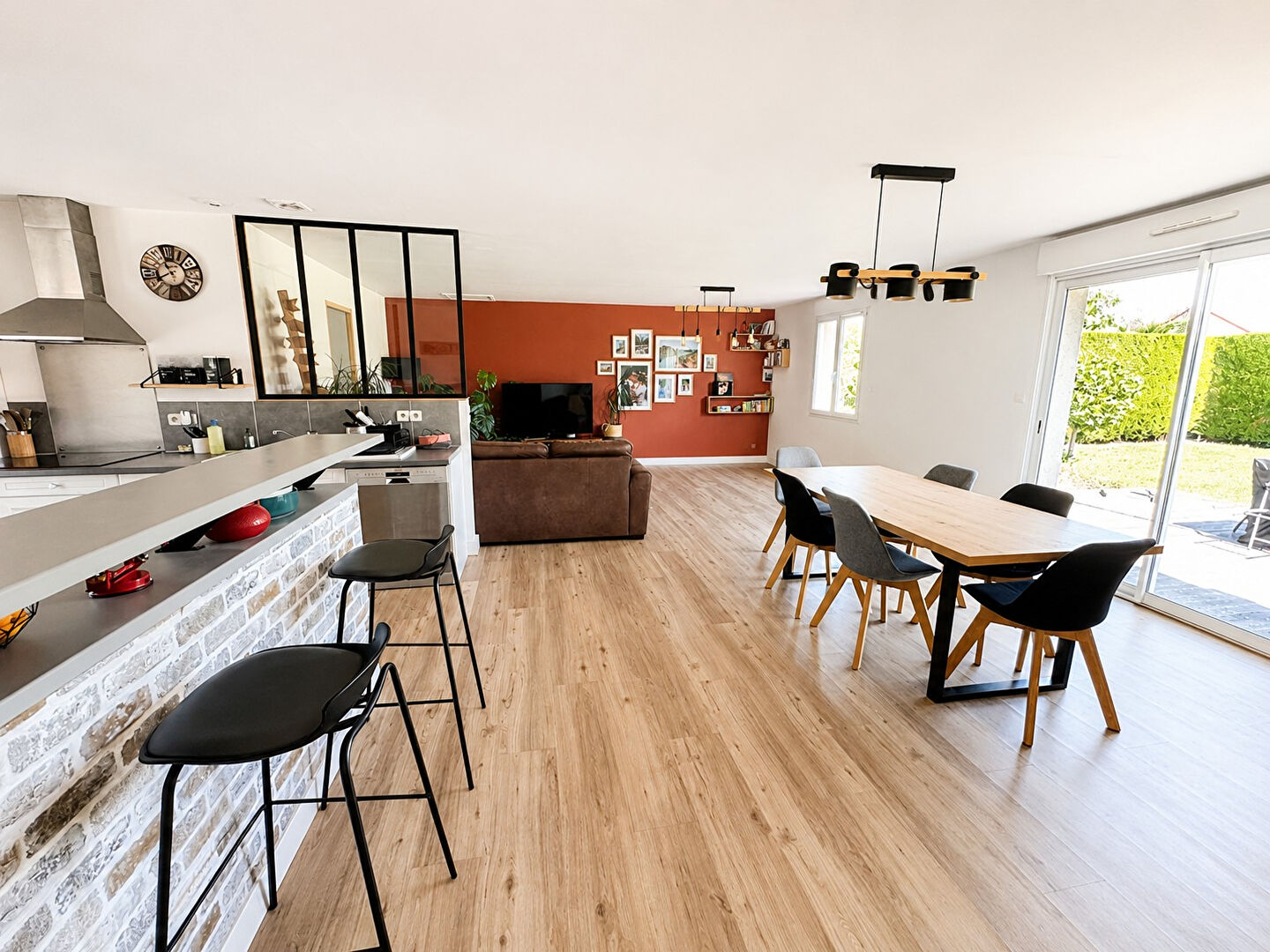 Maison  108.05 m2
