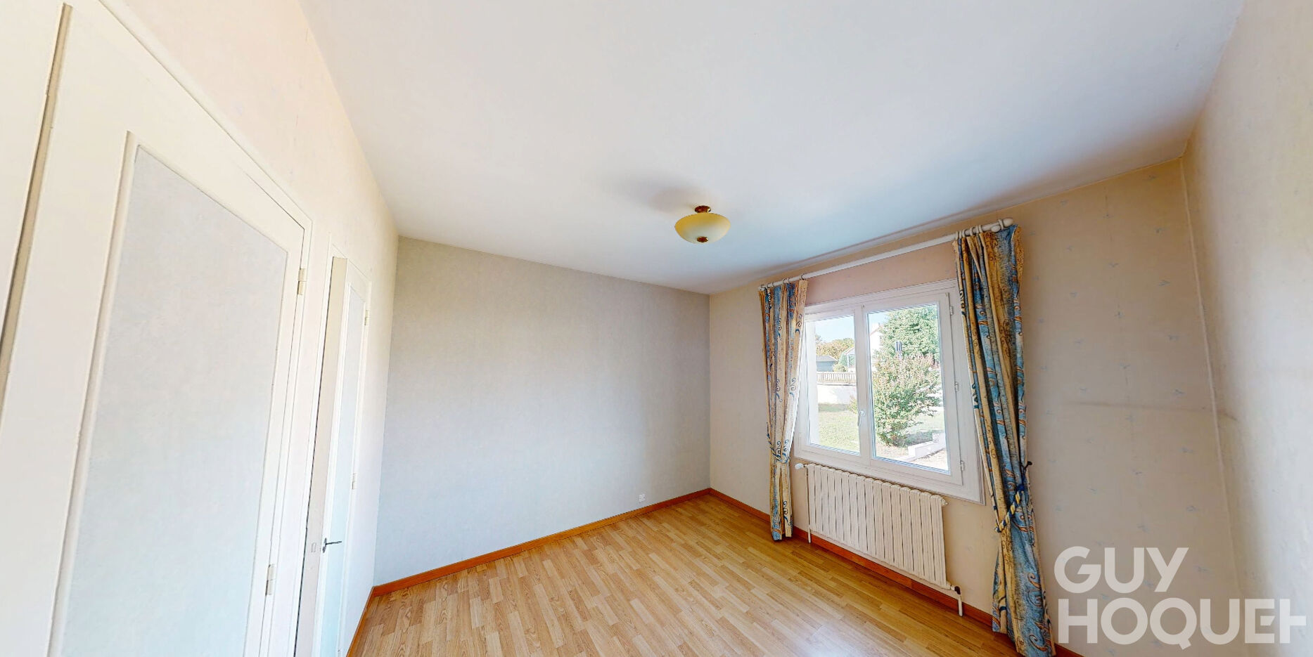 Maison Jaunay-Clan proche écoles et commerces