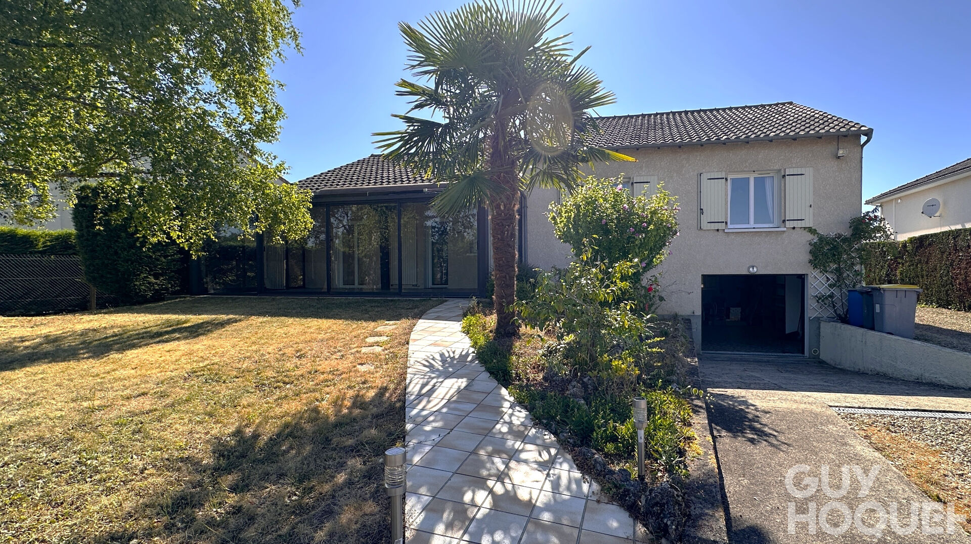 Maison Jaunay-Clan proche écoles et commerces